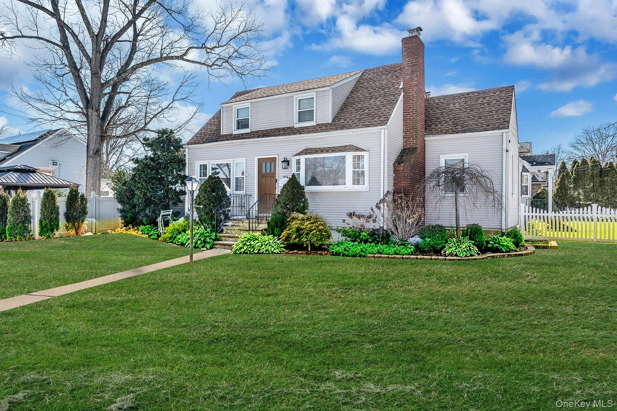 #5 photo, 1972 Russell Street, North Bellmore , NY 11710