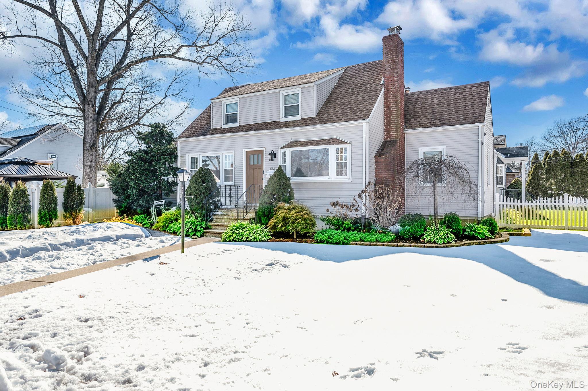 #6 photo, 1972 Russell Street, North Bellmore , NY 11710