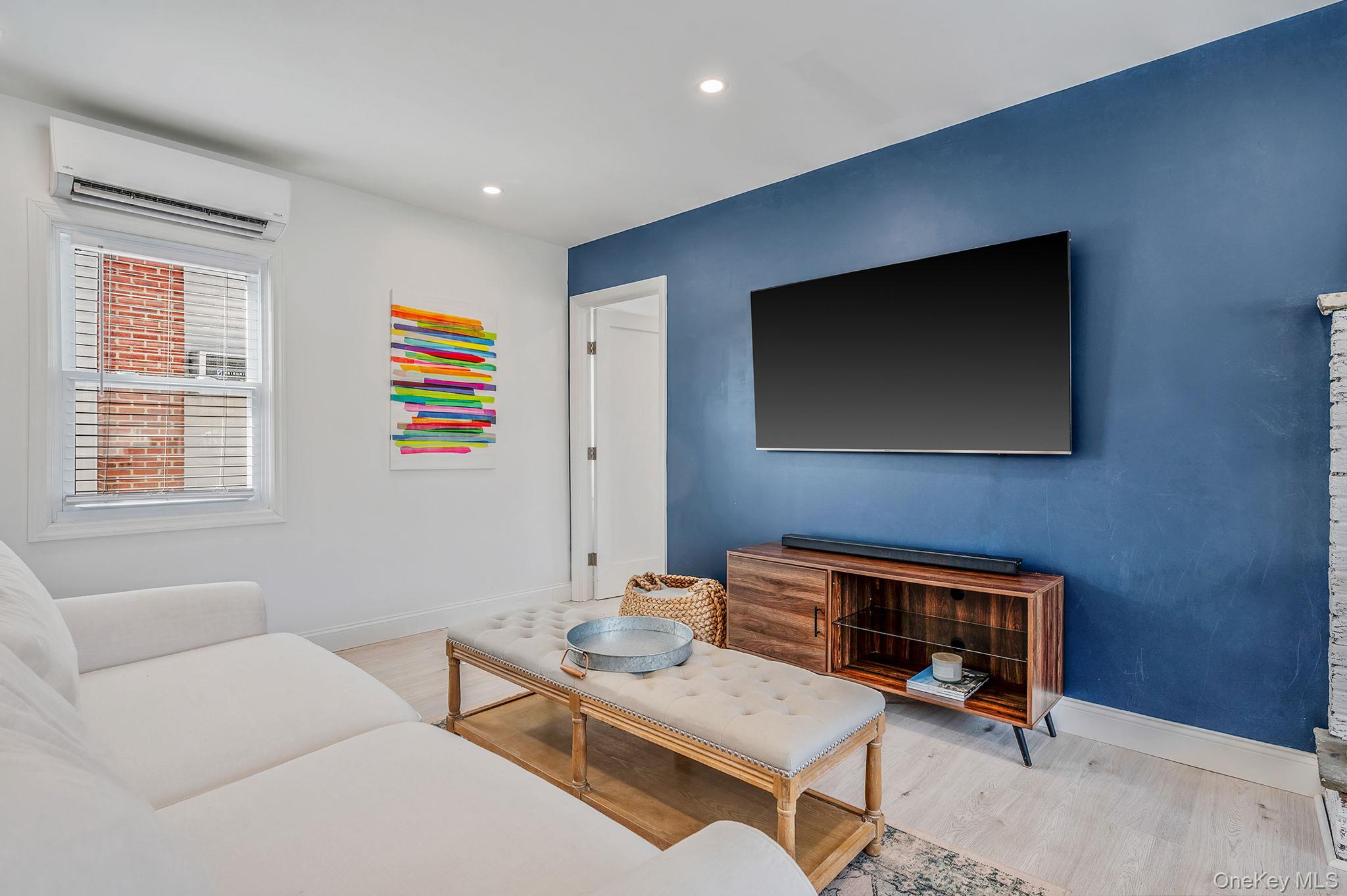 #8 photo, 1972 Russell Street, North Bellmore , NY 11710