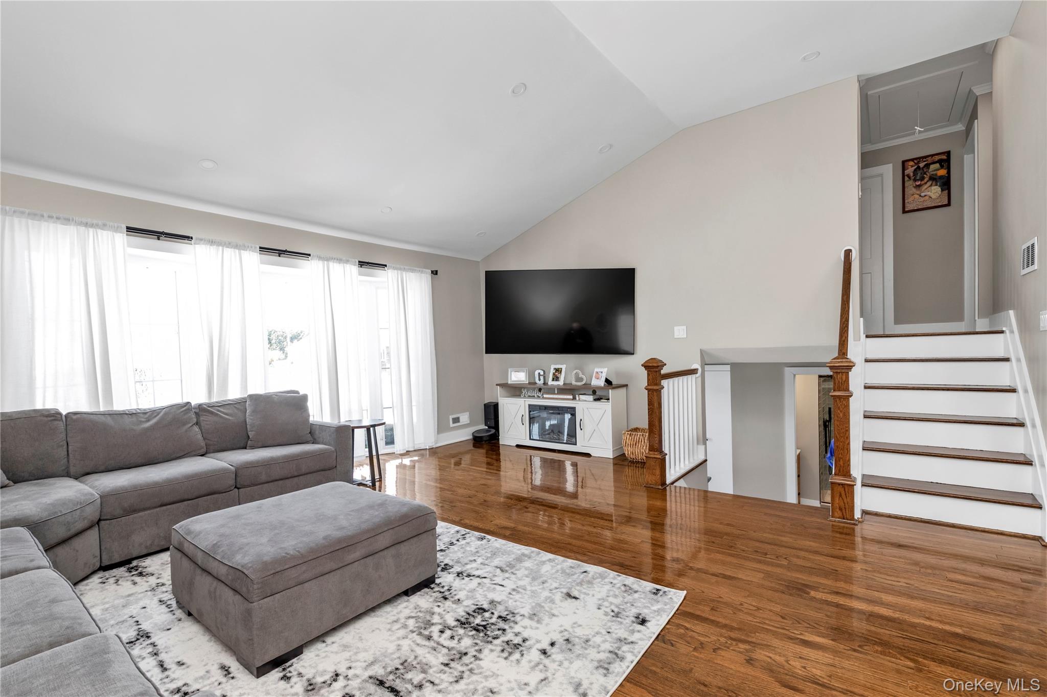 #14 photo, 5 W End Avenue, מחוז נסאו Massapequa , NY 11758