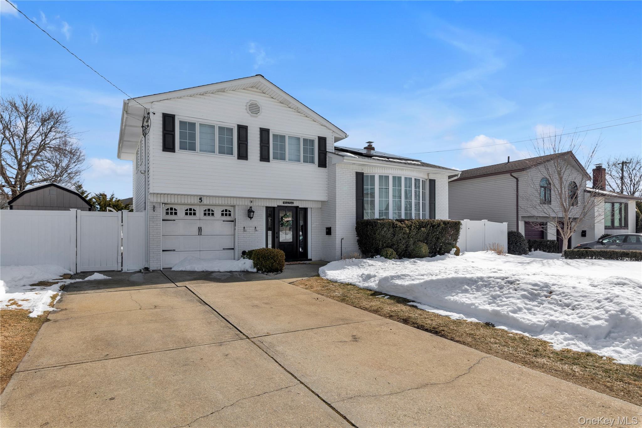 #2 photo, 5 W End Avenue, מחוז נסאו Massapequa , NY 11758