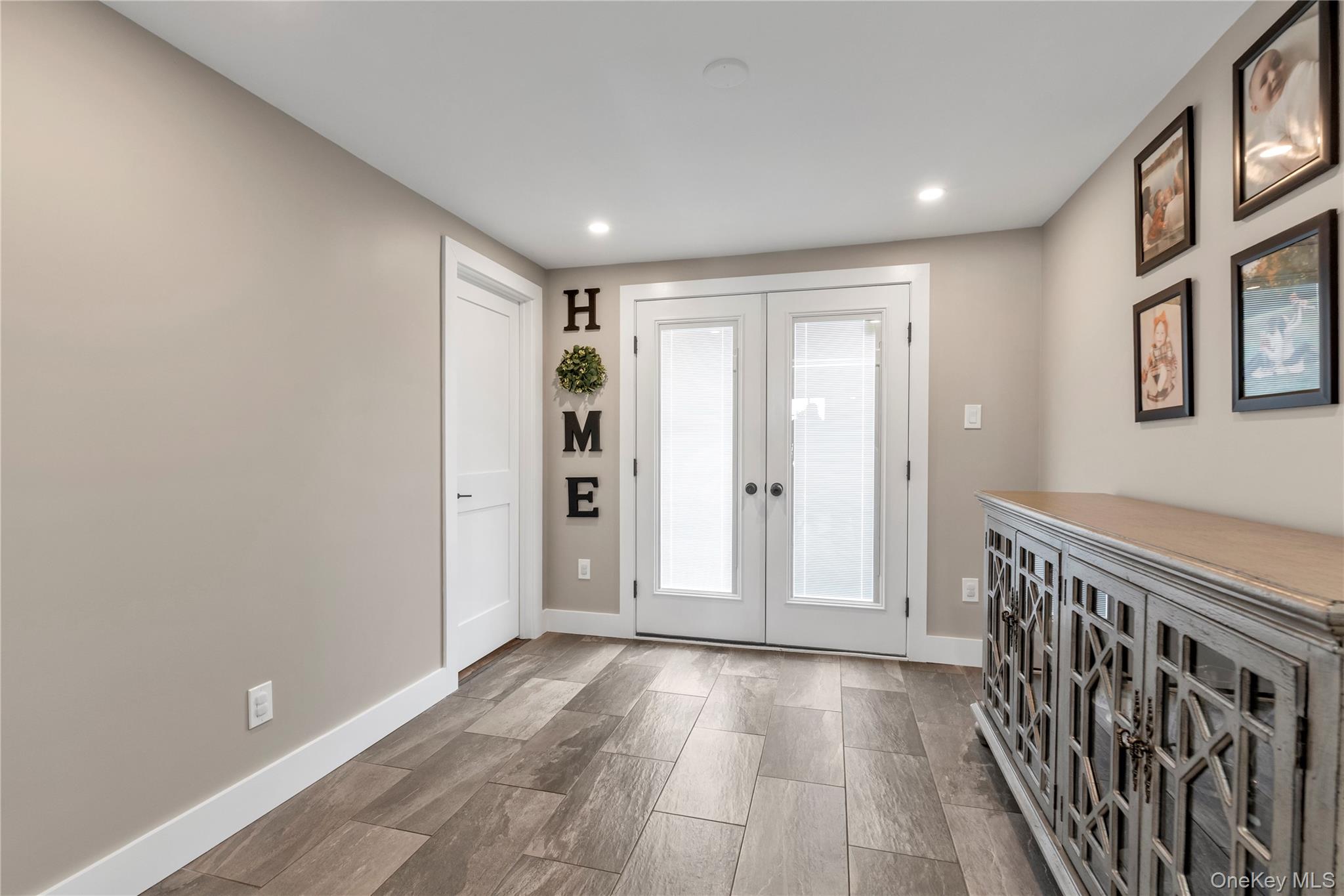 #4 photo, 5 W End Avenue, מחוז נסאו Massapequa , NY 11758