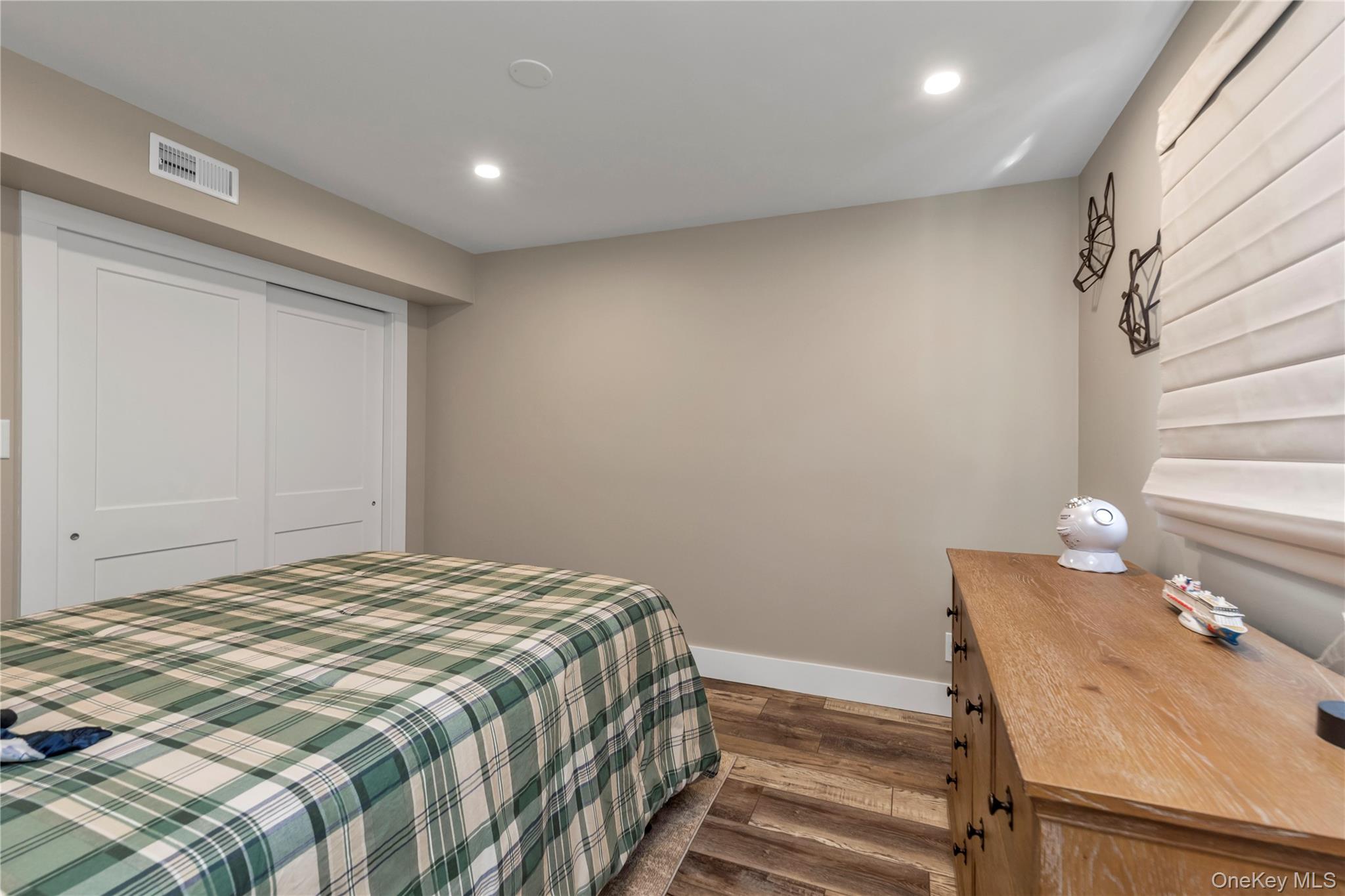 #5 photo, 5 W End Avenue, מחוז נסאו Massapequa , NY 11758