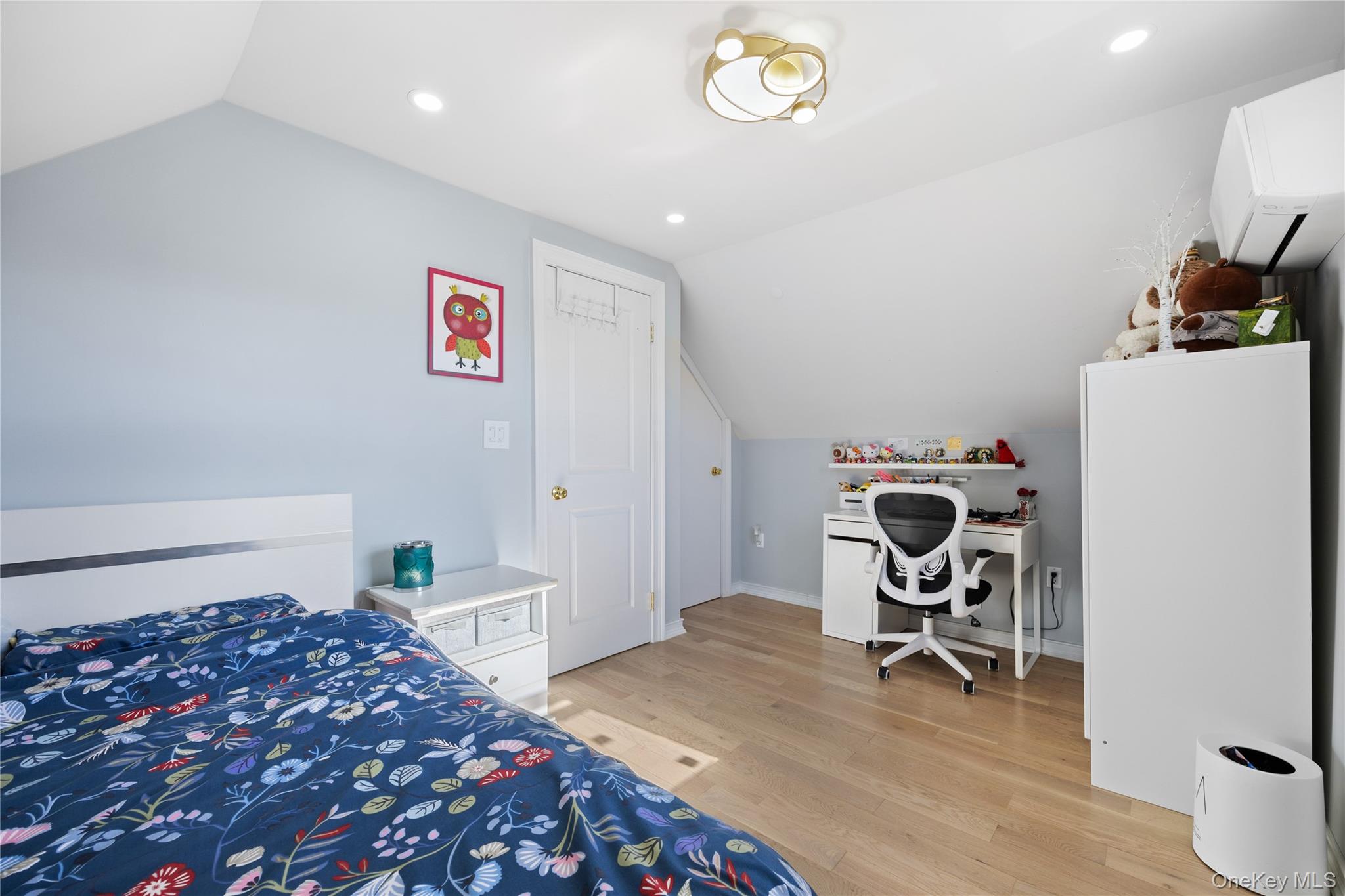 #13 photo, 163-40 19th Avenue, Whitestone , NY 11357