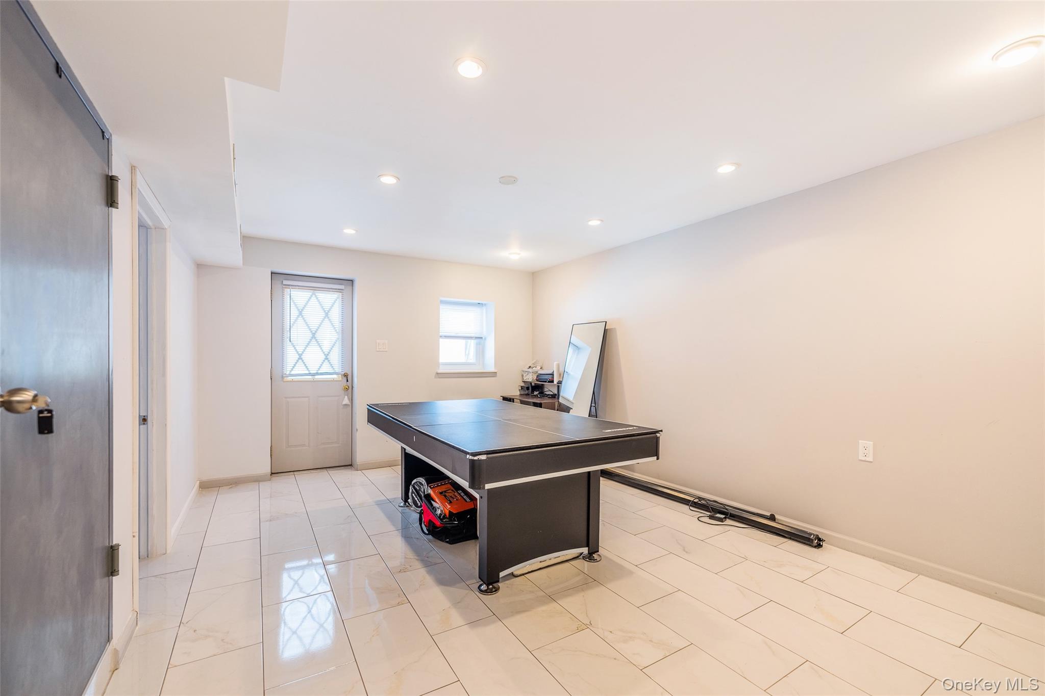 #12 photo, 53-74 62 Street, 皇后區 Maspeth , NY 11378