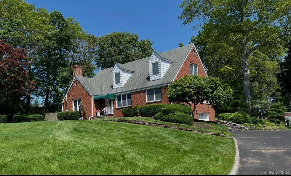 #1 photo, 77 Jamaica Avenue, Holtsville , NY 11742