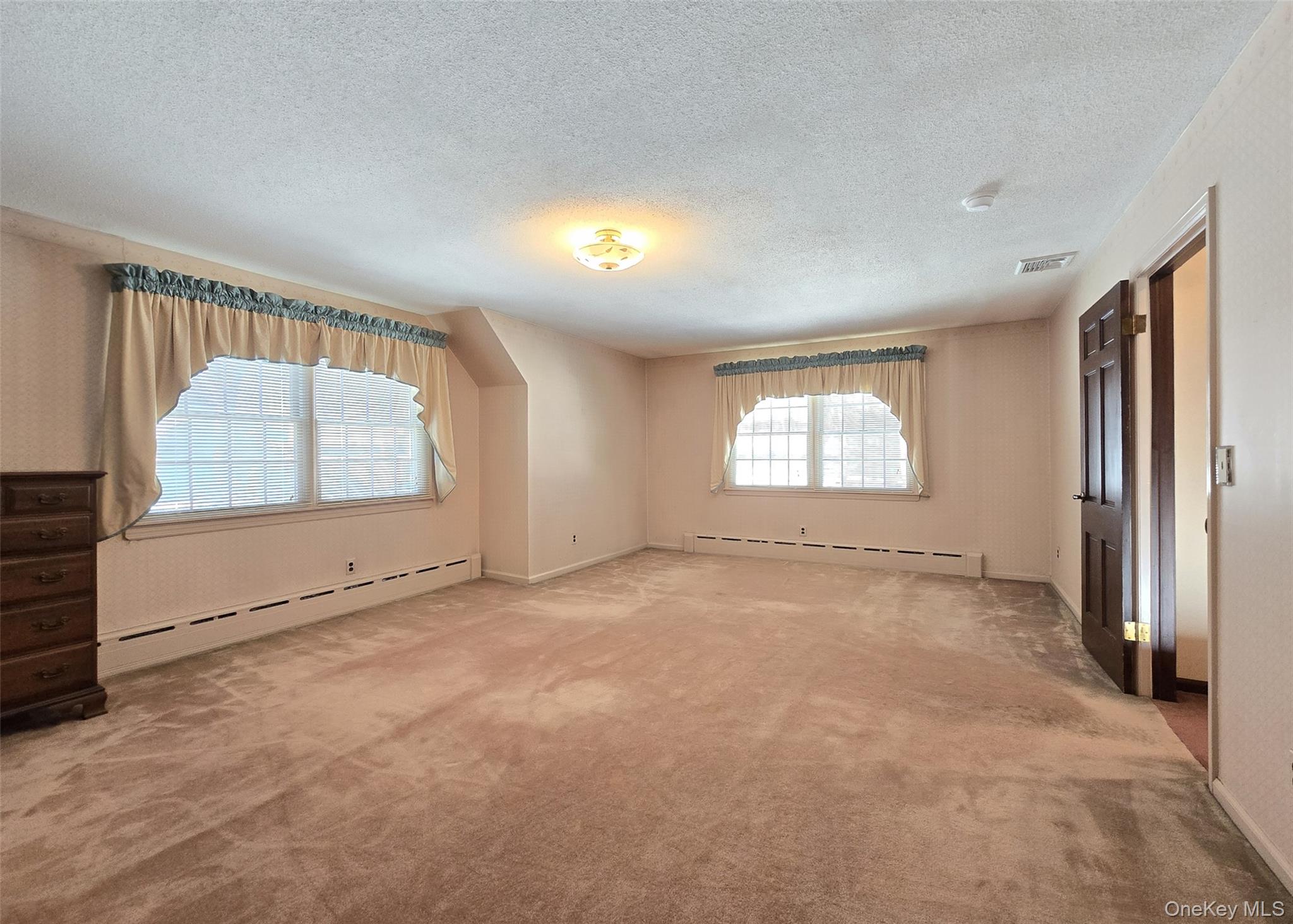 #12 photo, 77 Jamaica Avenue, Holtsville , NY 11742