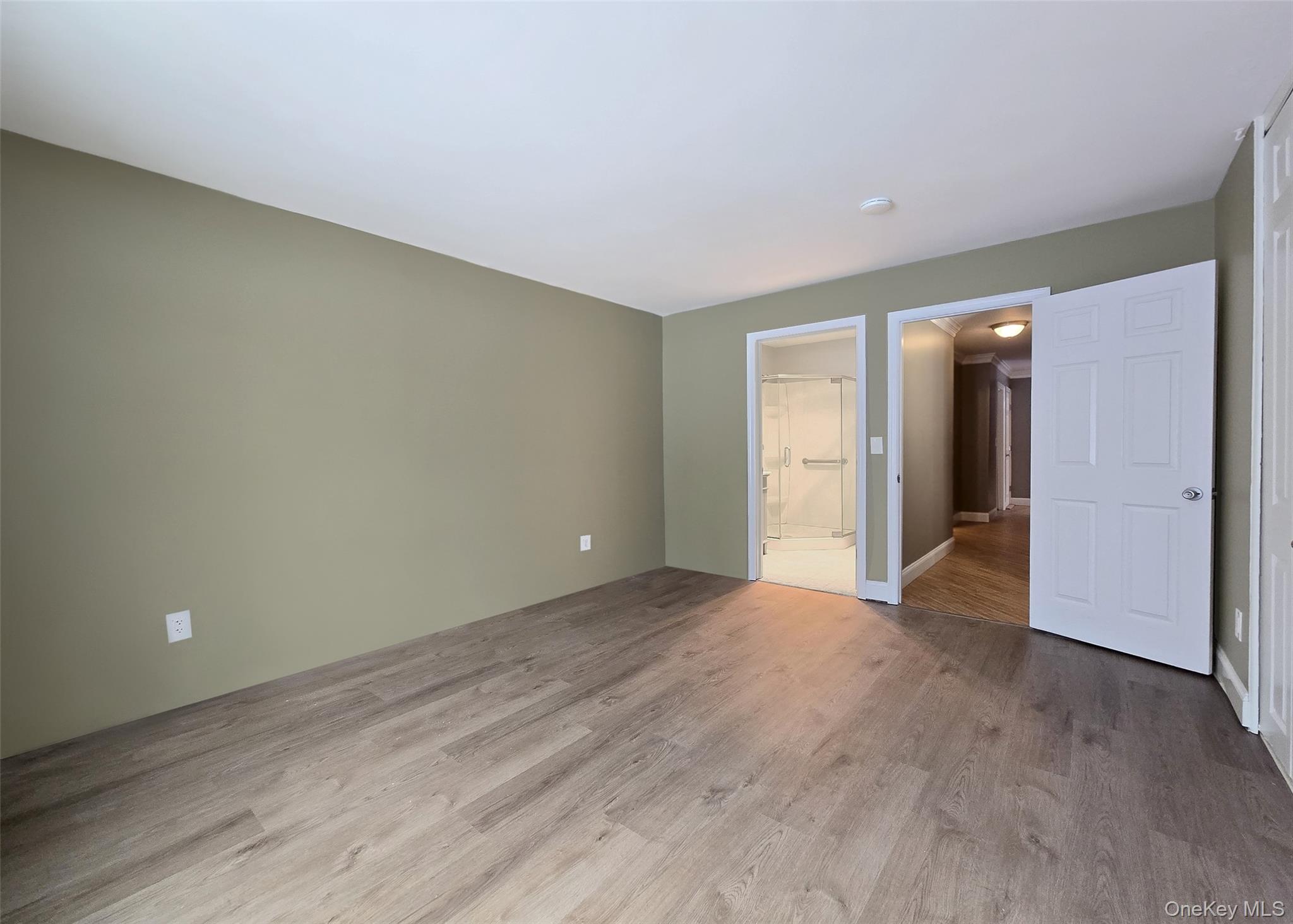 #13 photo, 786 Hilltop Court, Coram , NY 11727