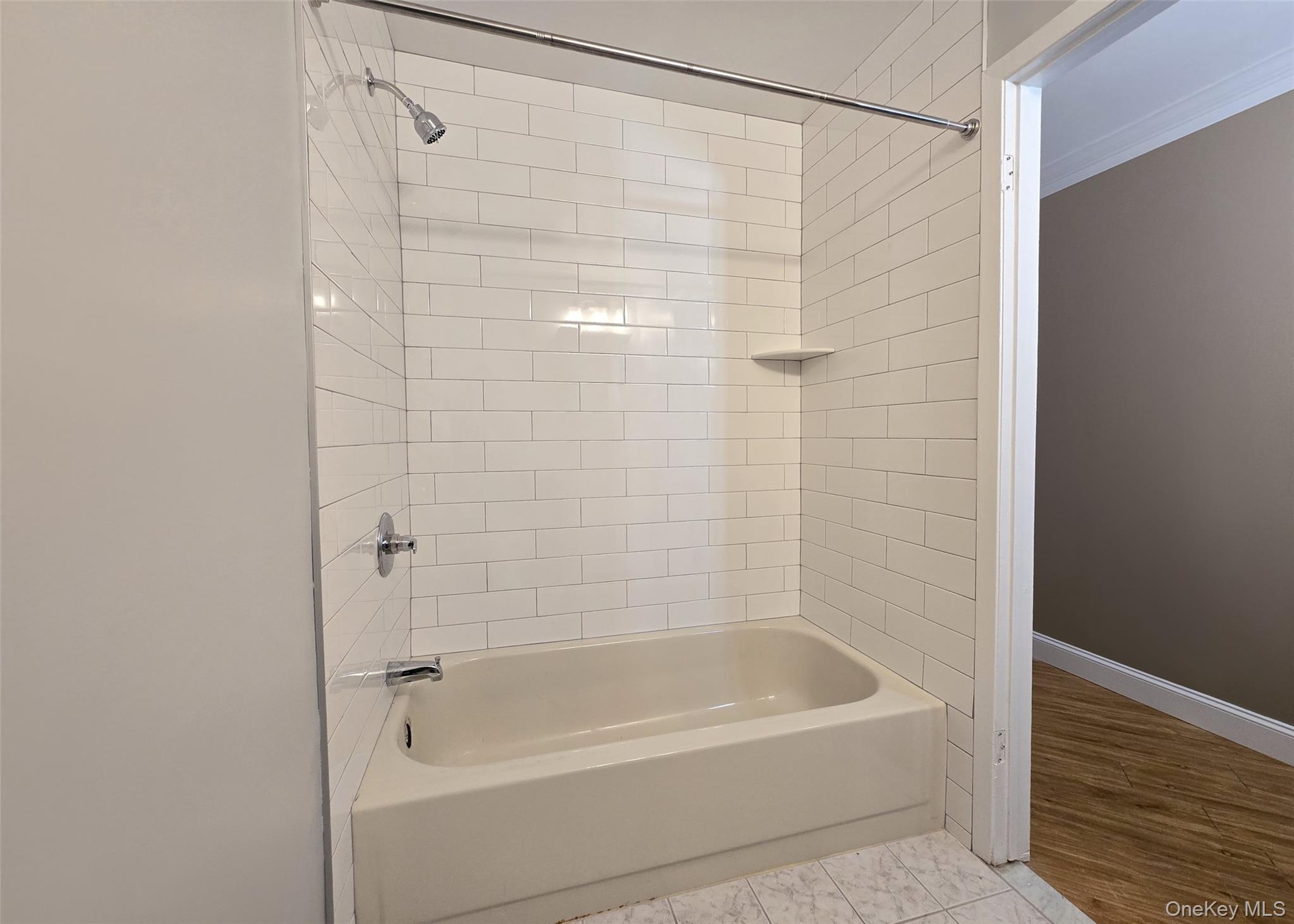 #7 photo, 786 Hilltop Court, Coram , NY 11727