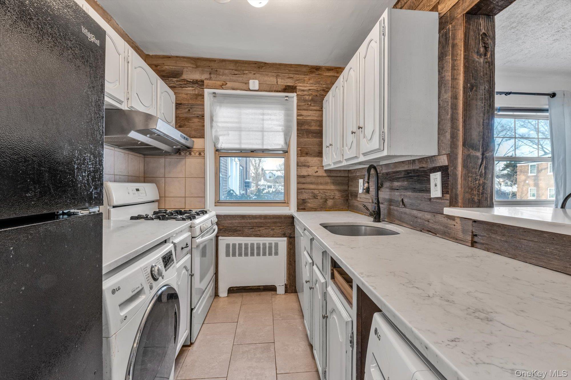 #11 photo, 251-16 58th Avenue, Little Neck , NY 11362