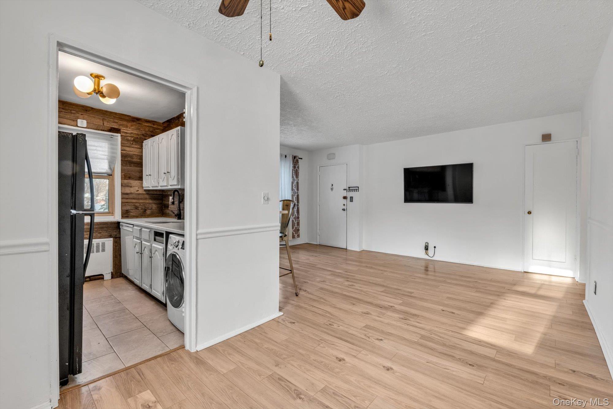 #8 photo, 251-16 58th Avenue, Little Neck , NY 11362