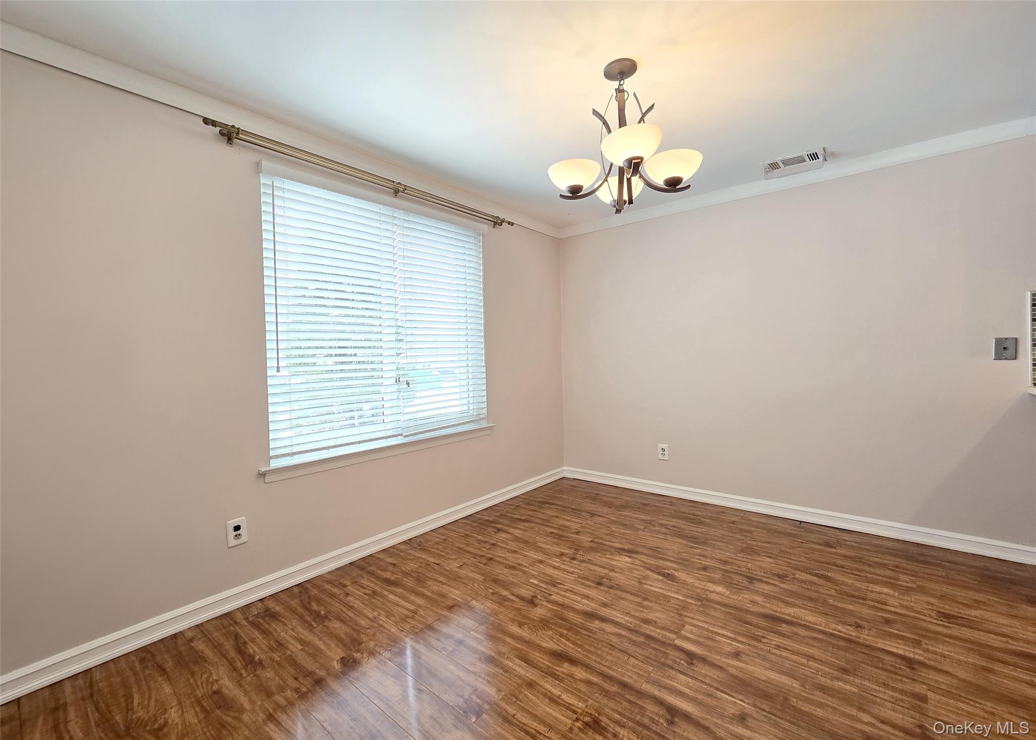 #4 photo, 107 Glen Hollow Drive, Port Jefferson Station , NY 11776