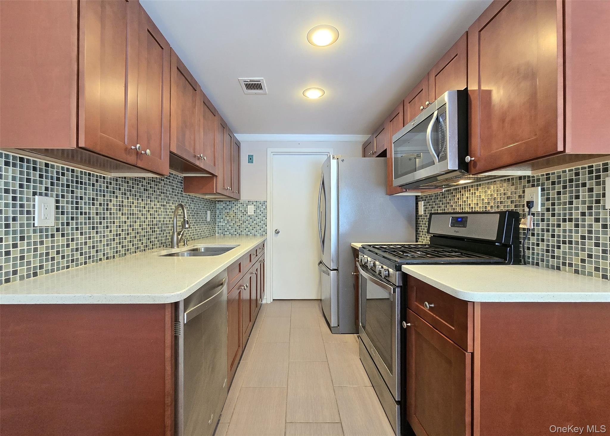 #6 photo, 107 Glen Hollow Drive, Port Jefferson Station , NY 11776