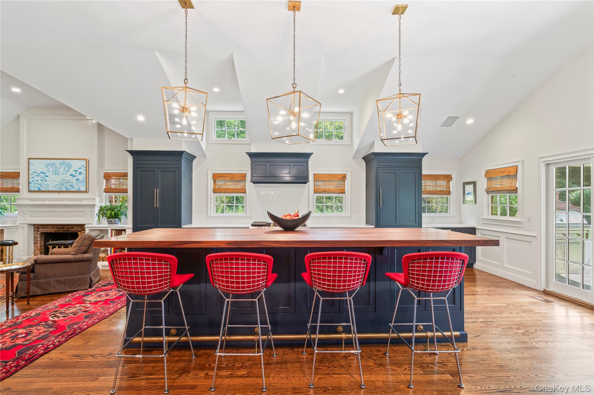 #12 photo, 10 Middle Hollow Road, Lloyd Harbor , NY 11743