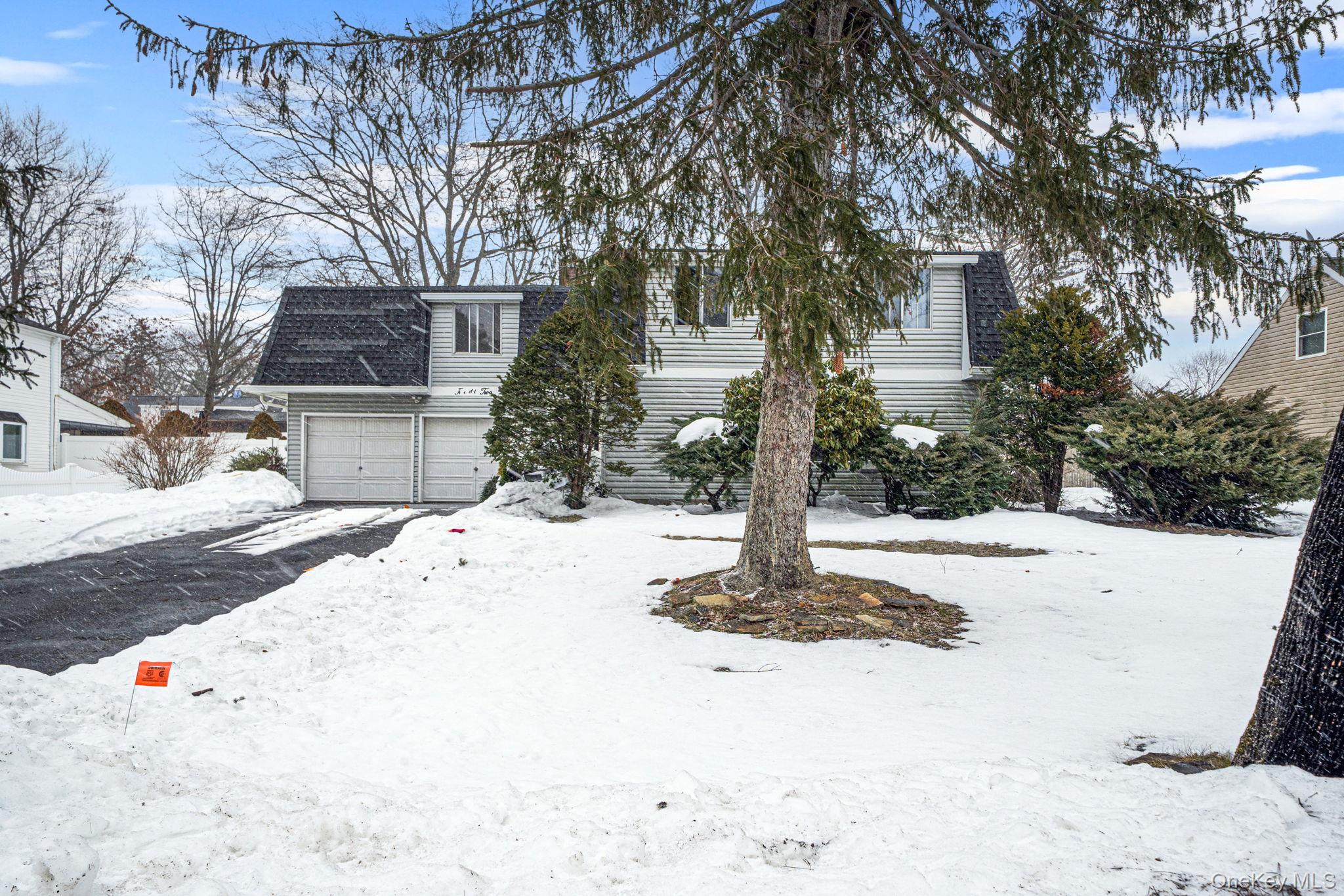 #4 photo, 22 Meyer Lane, Medford , NY 11763