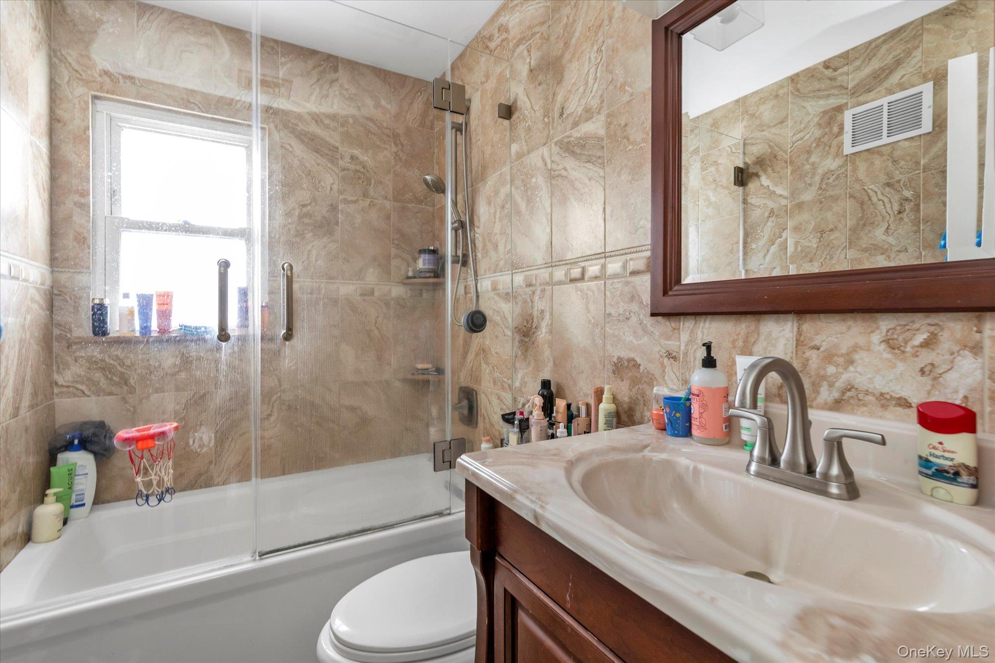 #15 photo, 16 Layton Street, Freeport , NY 11520