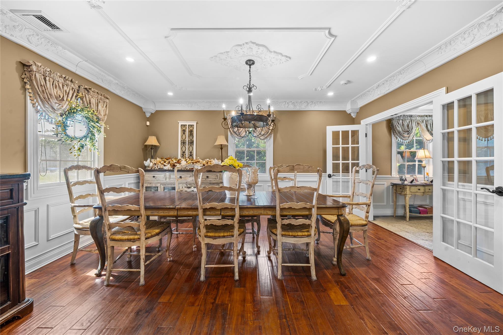 #11 photo, 24 Lebrun Avenue, Саффолк ‖ Amityville , NY 11701