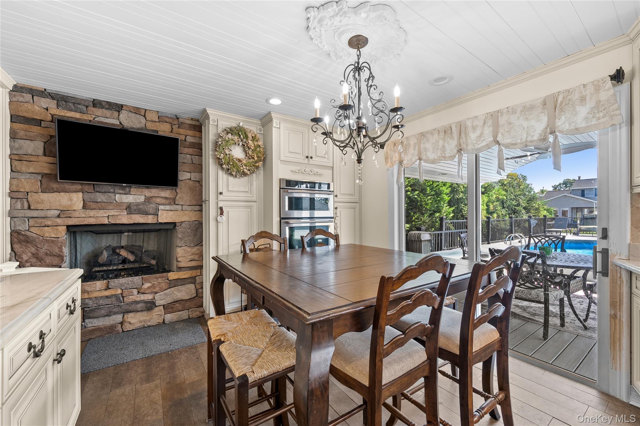 #13 photo, 24 Lebrun Avenue, Саффолк ‖ Amityville , NY 11701