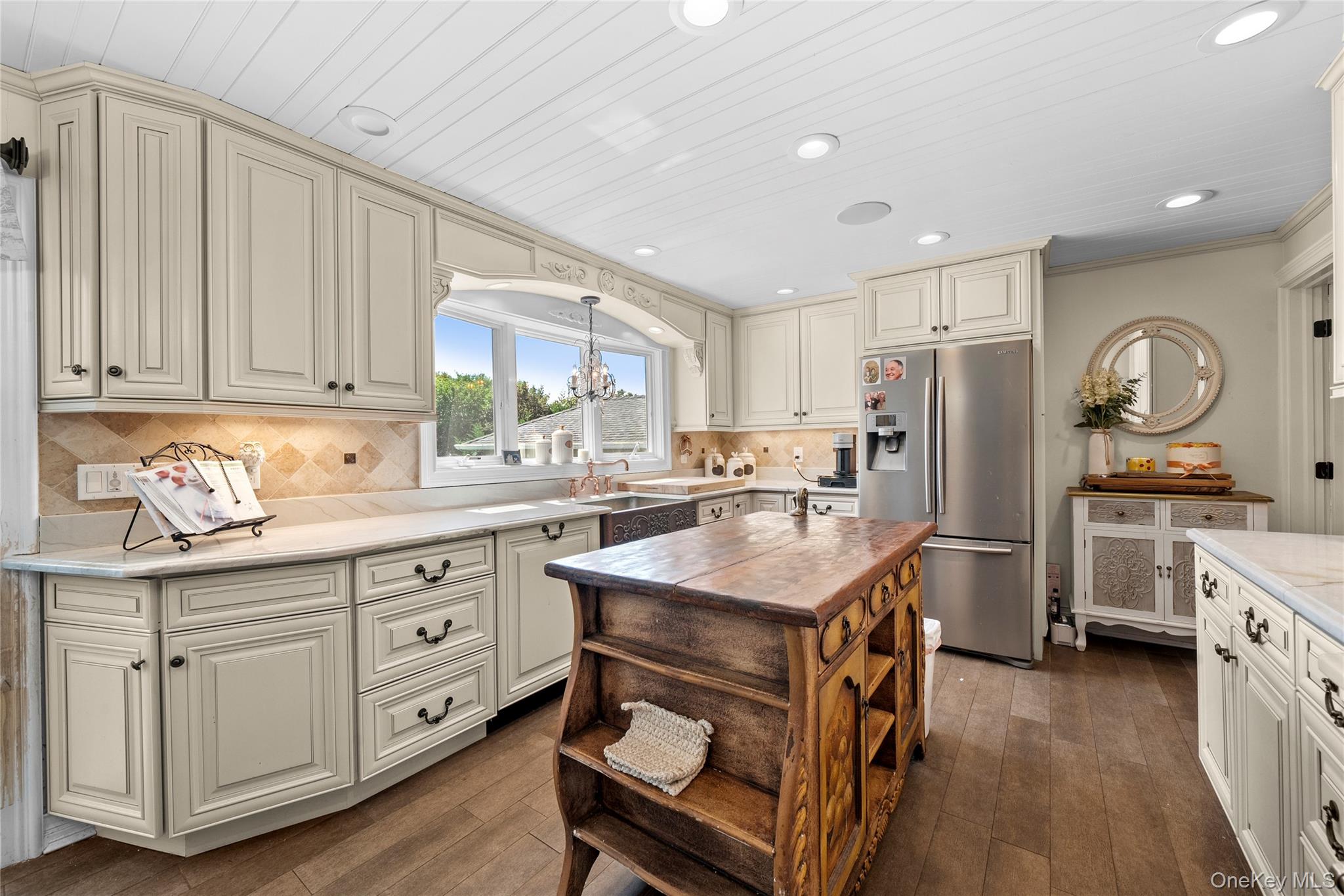 #8 photo, 24 Lebrun Avenue, Саффолк ‖ Amityville , NY 11701