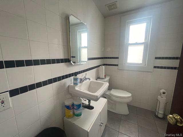 #12 photo, 15 Ives Road, Hewlett , NY 11557