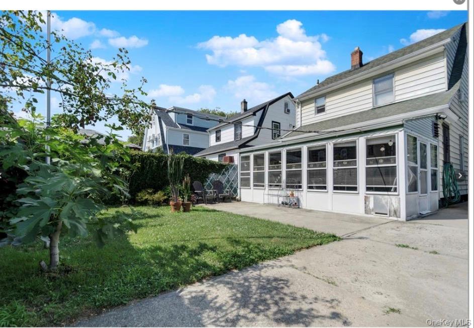 #4 photo, 8946 215th Place, Queens Village , NY 11427