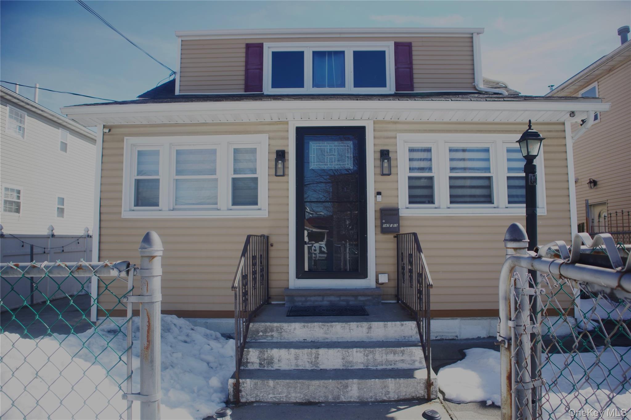 #1 photo, 147-15 223rd Street, קווינס Springfield Gardens , NY 11413