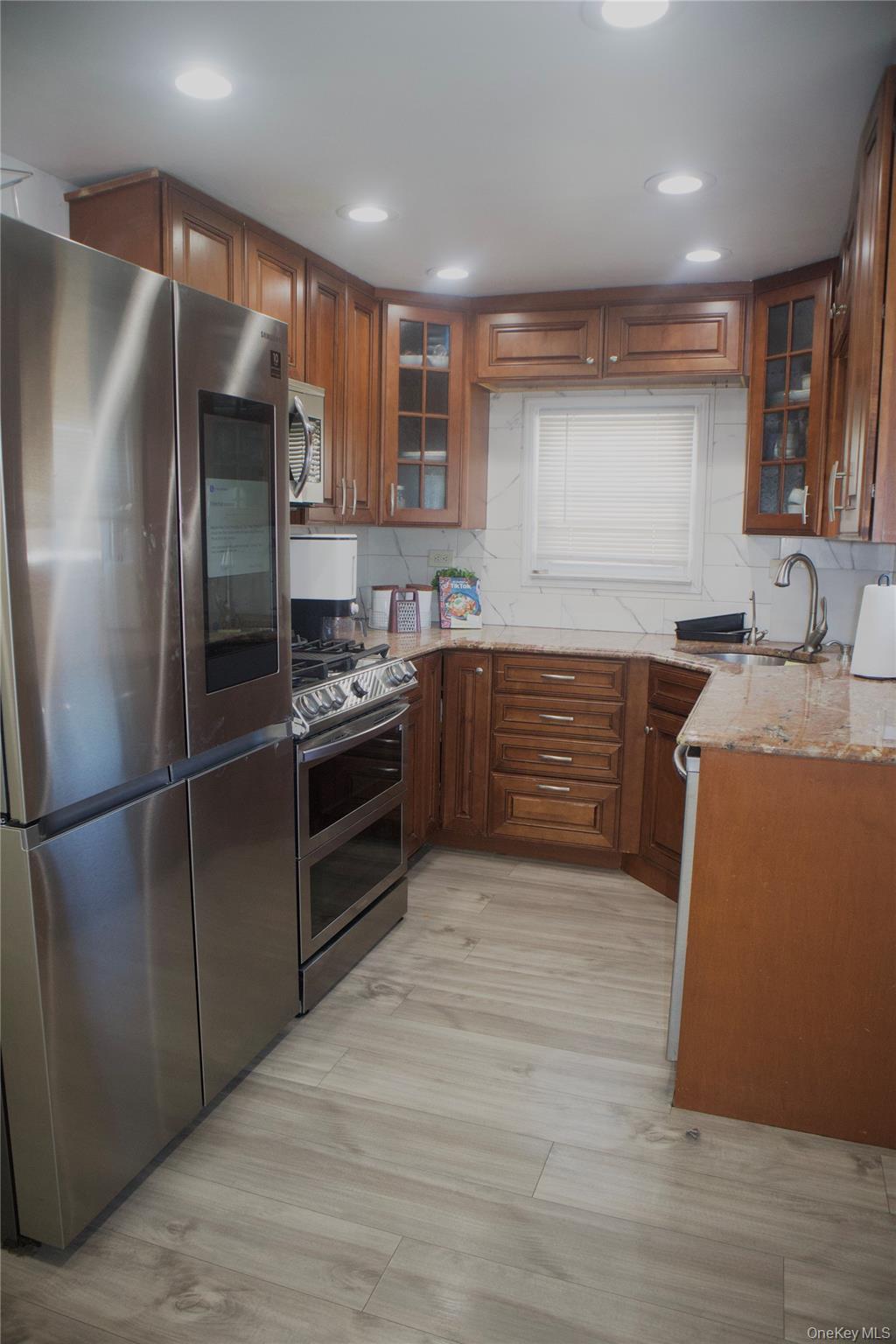 #8 photo, 147-15 223rd Street, קווינס Springfield Gardens , NY 11413