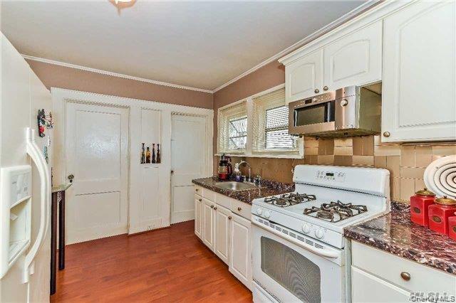 #7 photo, 49 Malden Avenue, 롱 아일랜드 Lynbrook , NY 11563