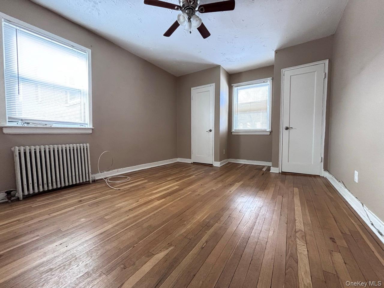 #5 photo, 75-32 263rd Street, Glen Oaks , NY 11004