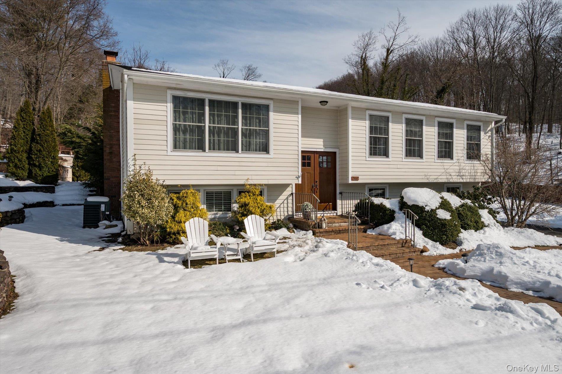 #2 photo, 244 Woodbine Avenue, Northport , NY 11768