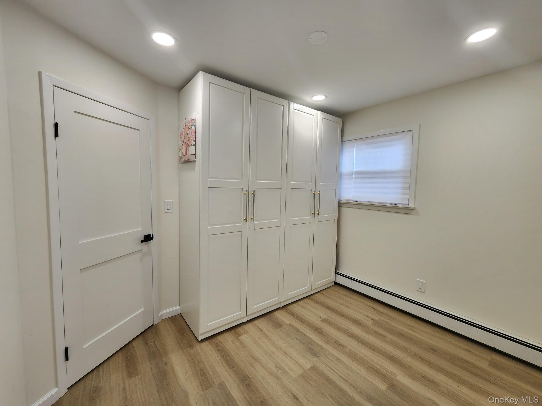 #12 photo, 46 W Clearwater Road, Lindenhurst , NY 11757