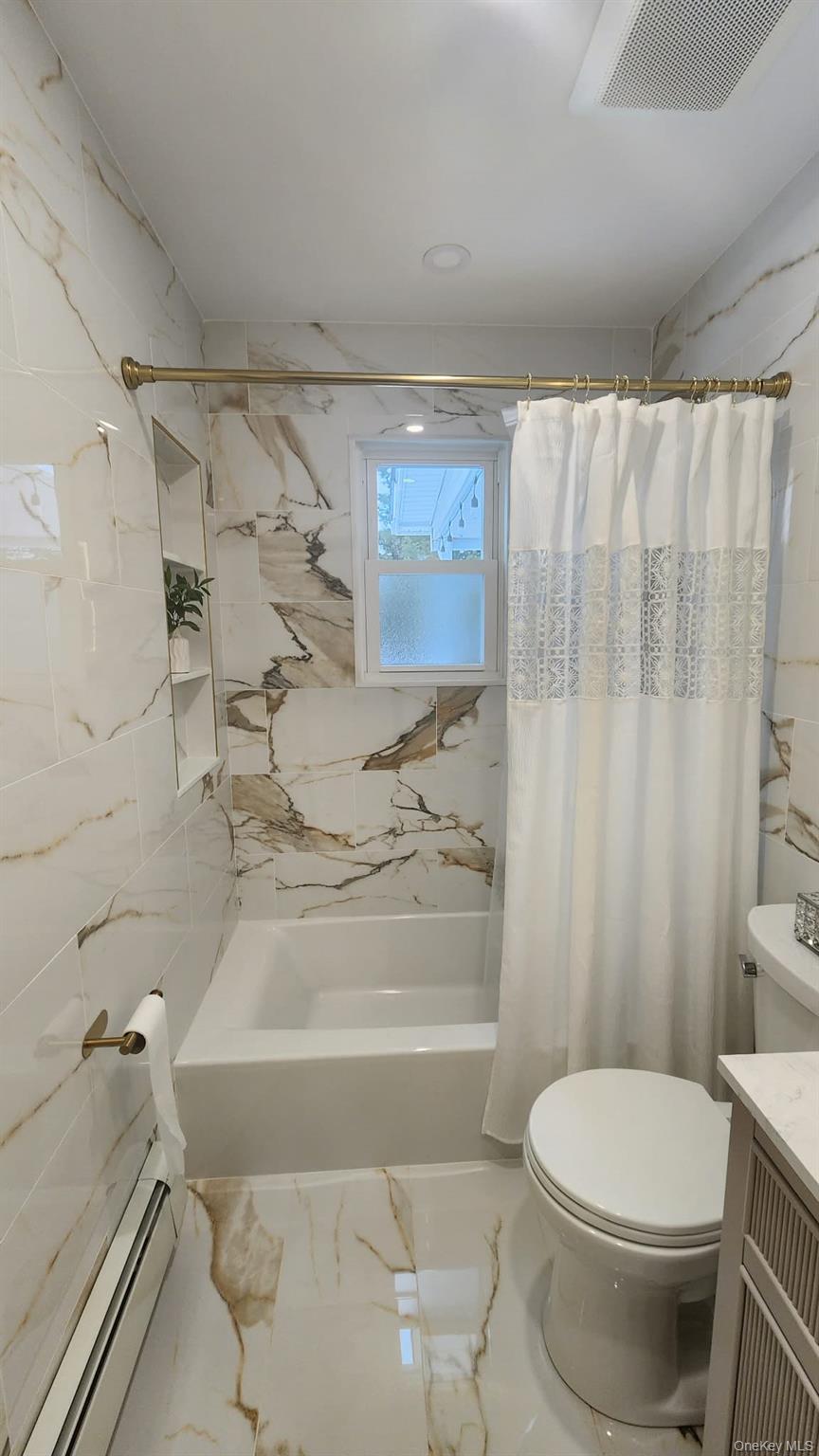 #18 photo, 46 W Clearwater Road, Lindenhurst , NY 11757