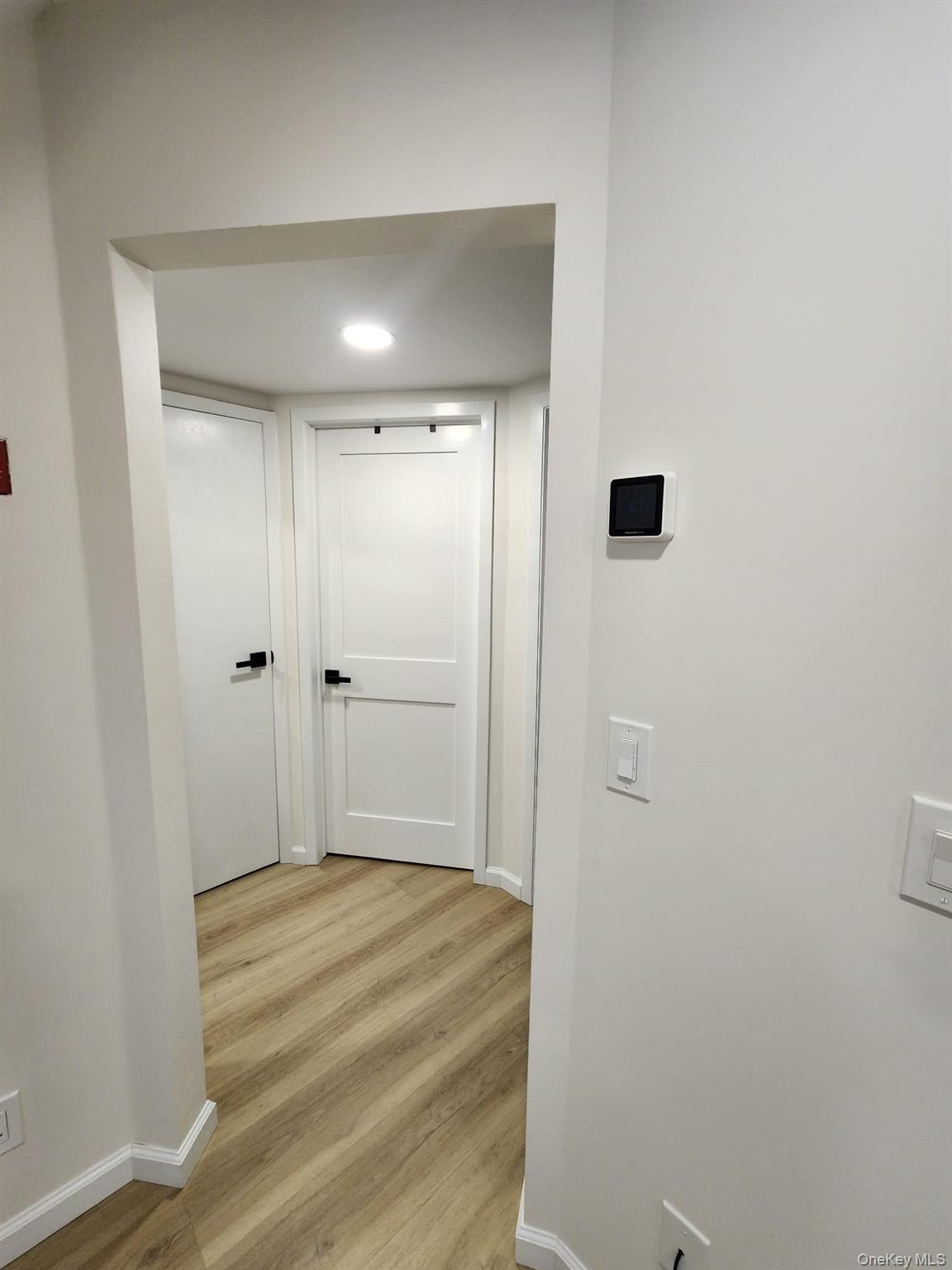 #8 photo, 46 W Clearwater Road, Lindenhurst , NY 11757