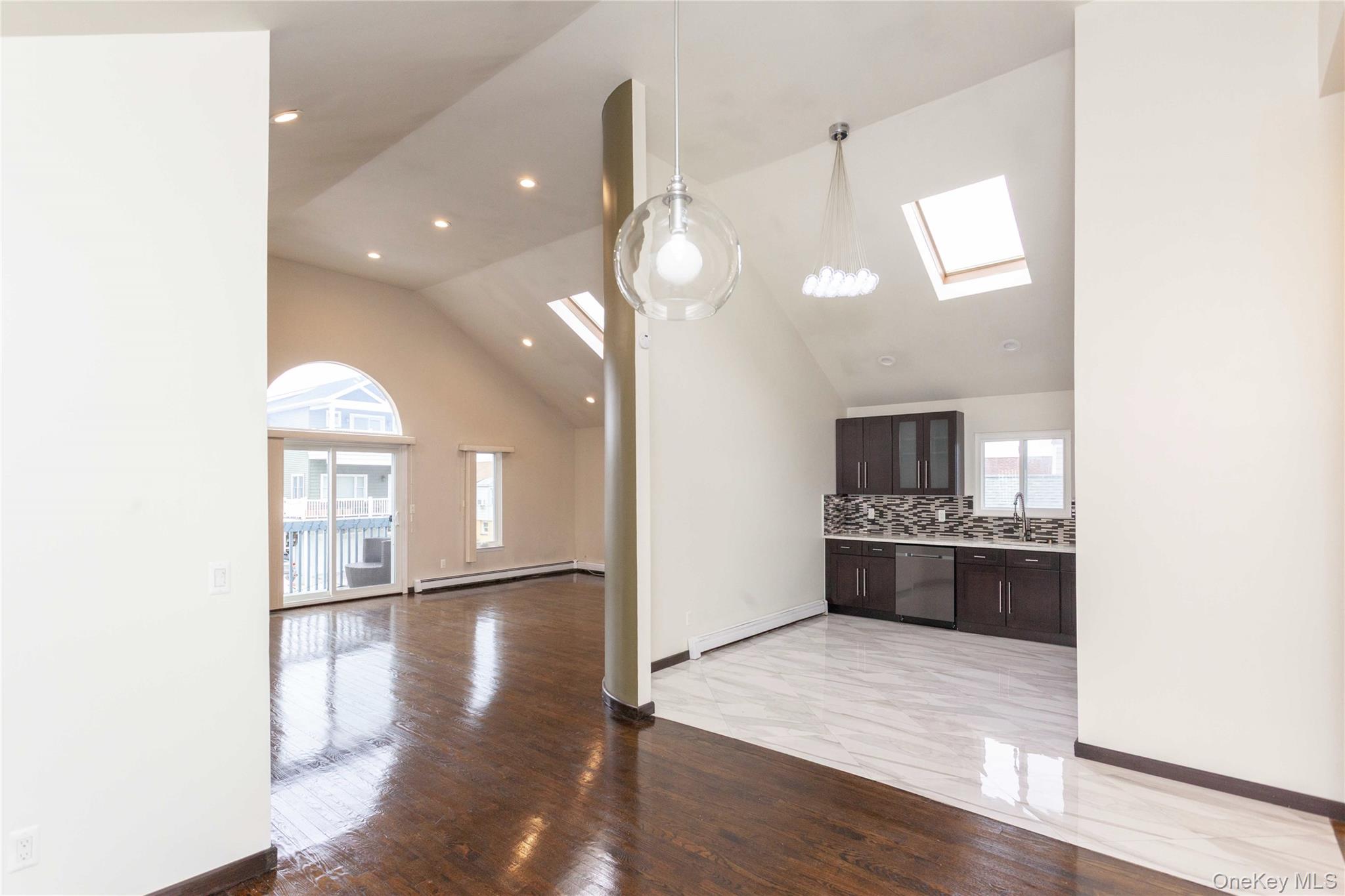 #4 photo, 428 E Harrison Street, Long Beach , NY 11561