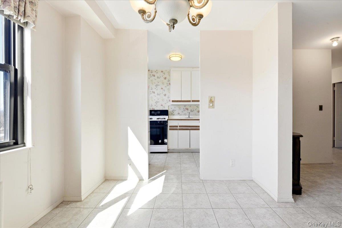 #10 photo, 90-60 Union Turnpike, Glendale , NY 11385