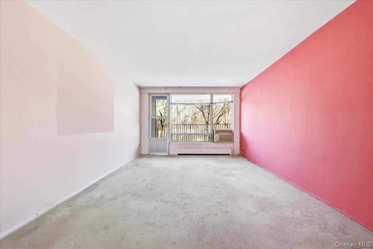 #18 photo, 90-60 Union Turnpike, Glendale , NY 11385