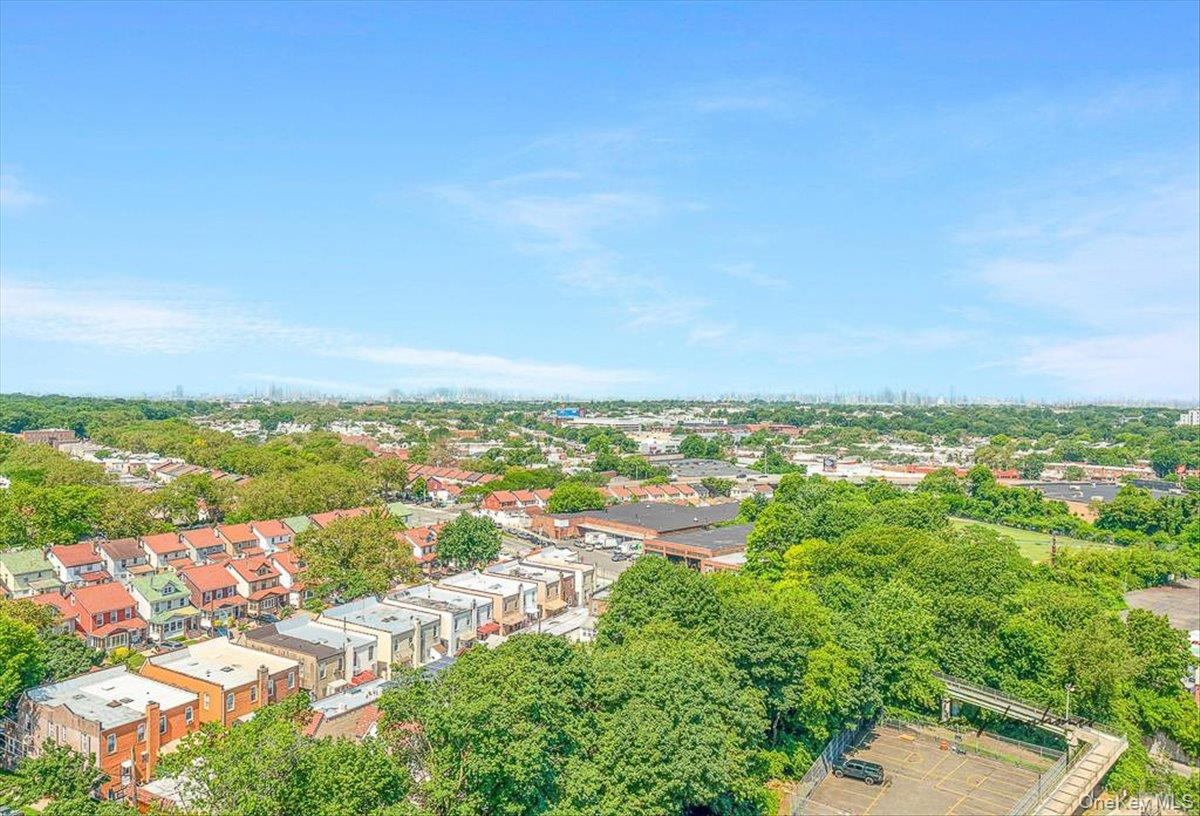 #4 photo, 90-60 Union Turnpike, Glendale , NY 11385