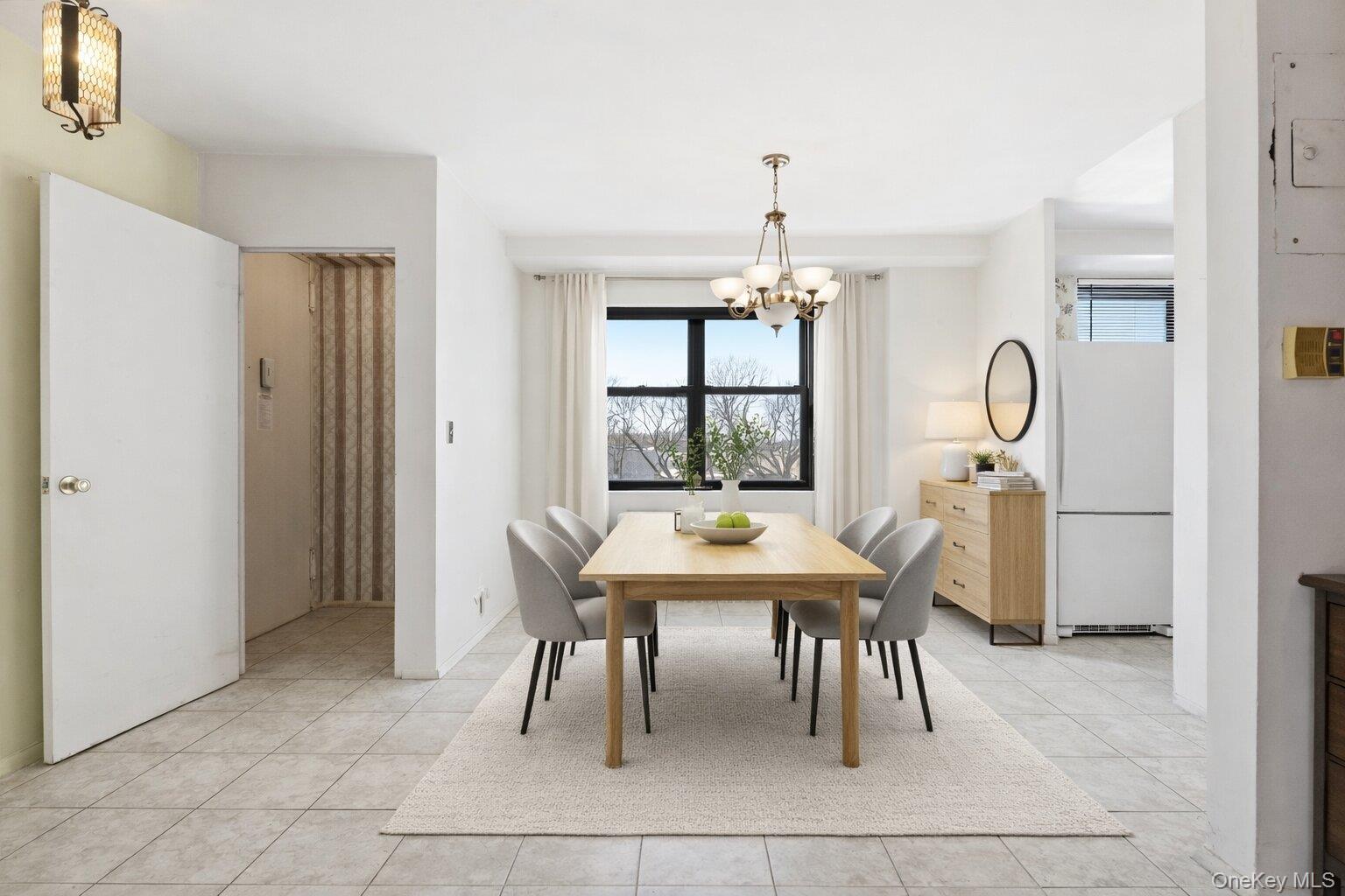 #7 photo, 90-60 Union Turnpike, Glendale , NY 11385