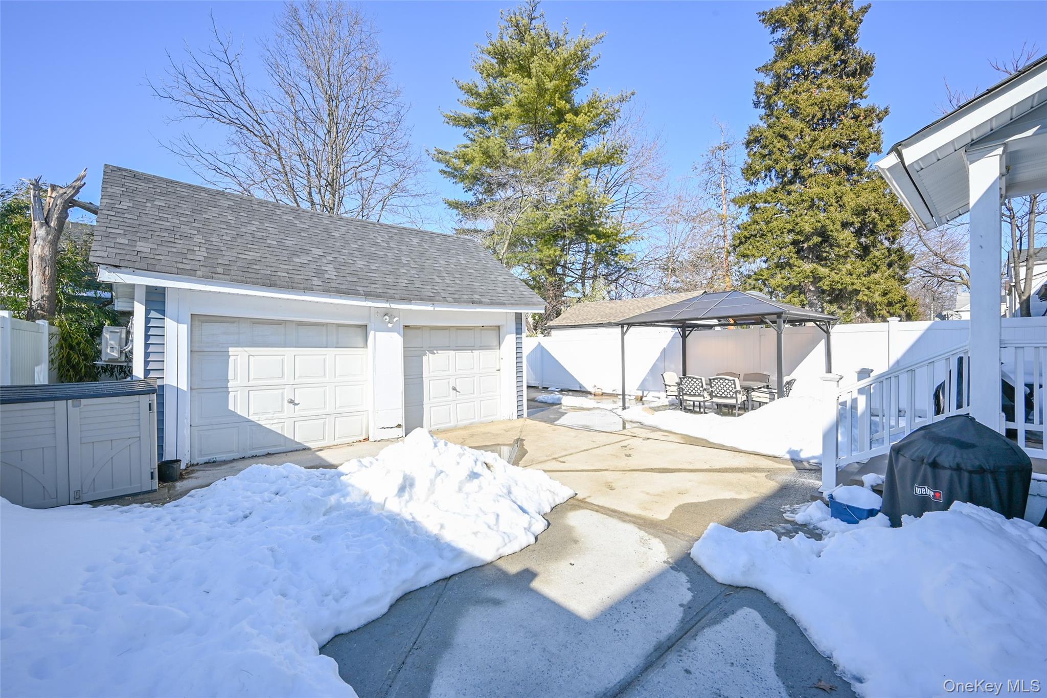 #4 photo, 21 Dikeman Street, Hempstead , NY 11550