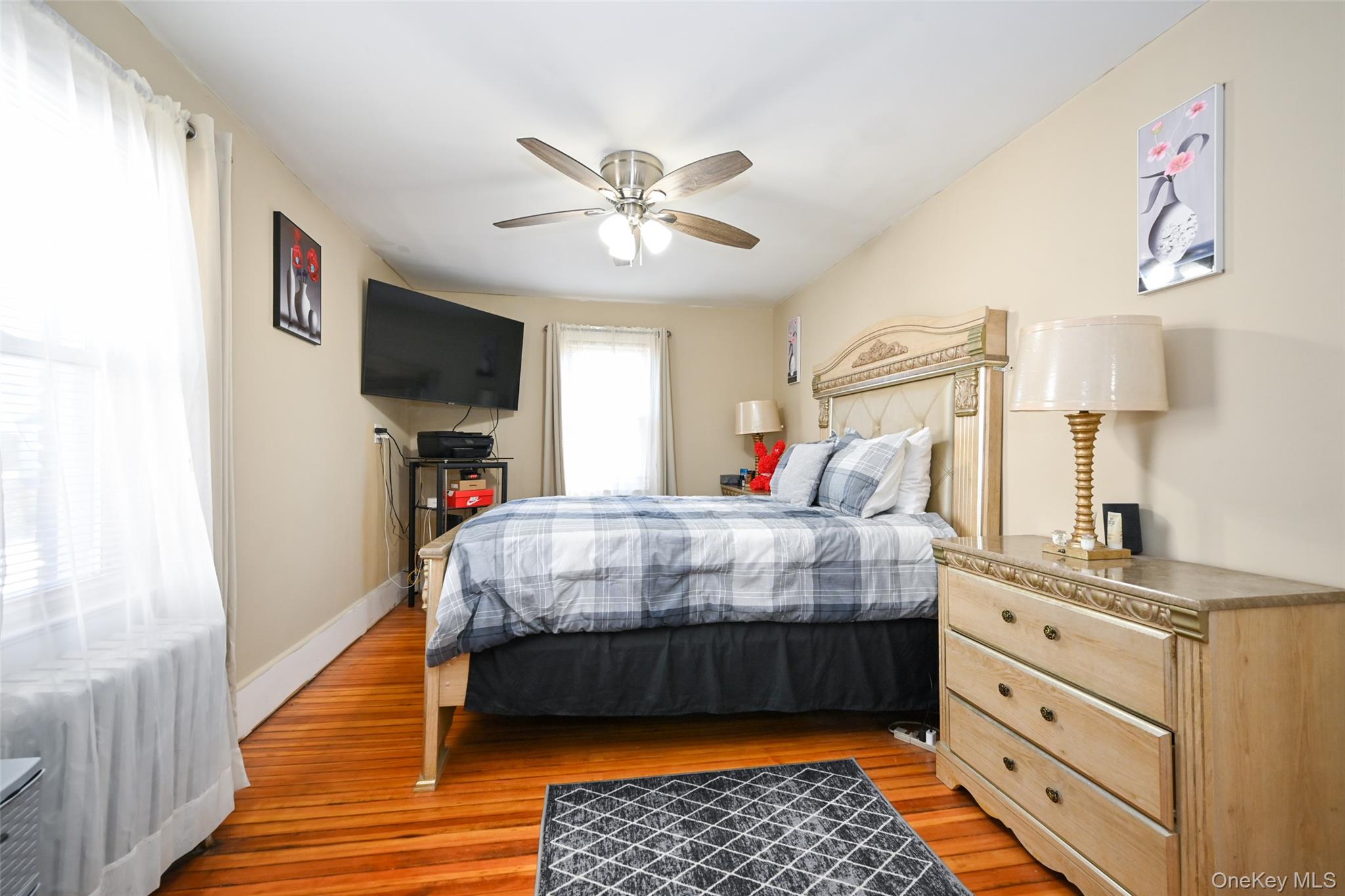 #7 photo, 21 Dikeman Street, Hempstead , NY 11550