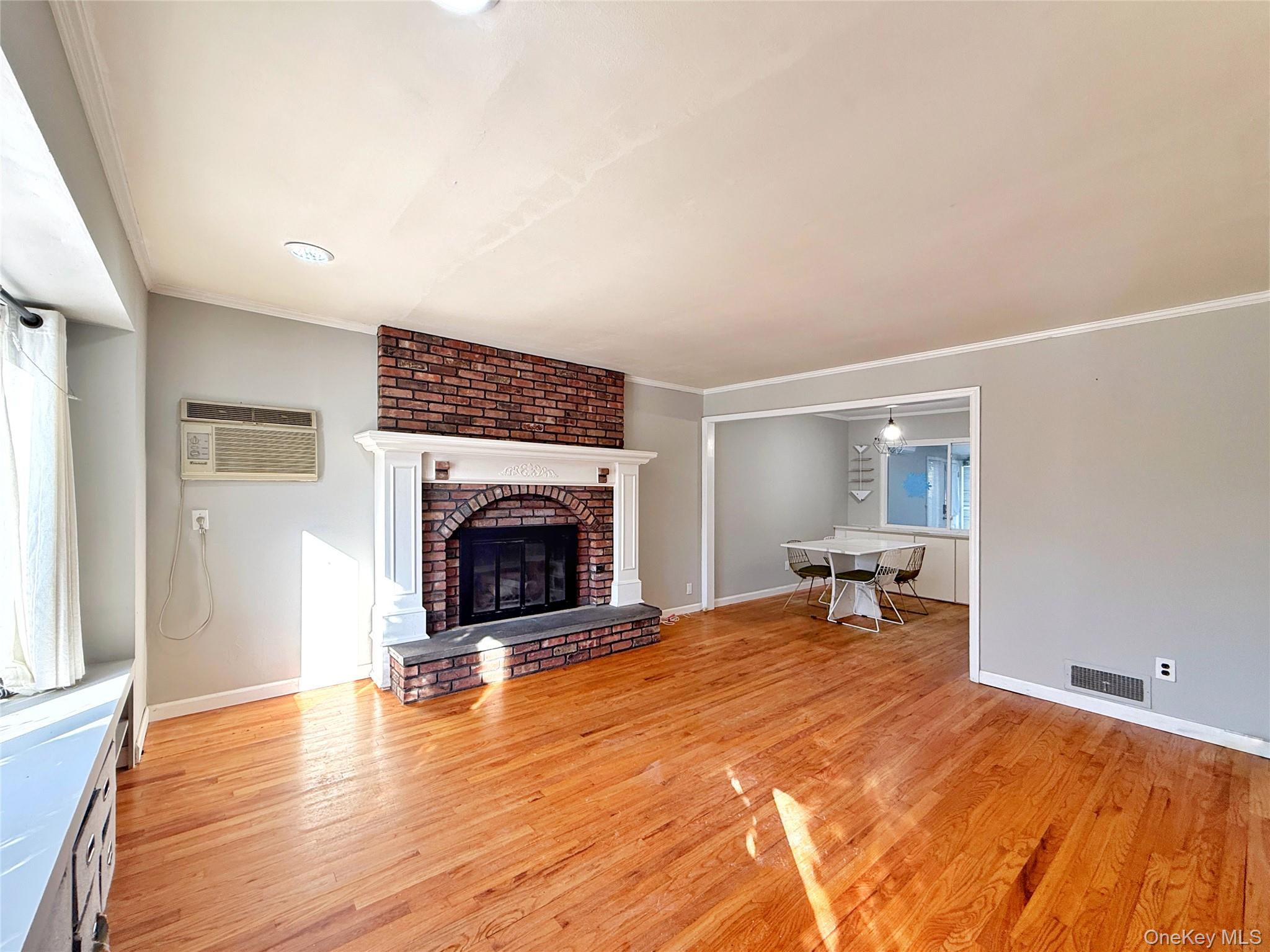 #2 photo, 14 Willets Drive, Syosset , NY 11791