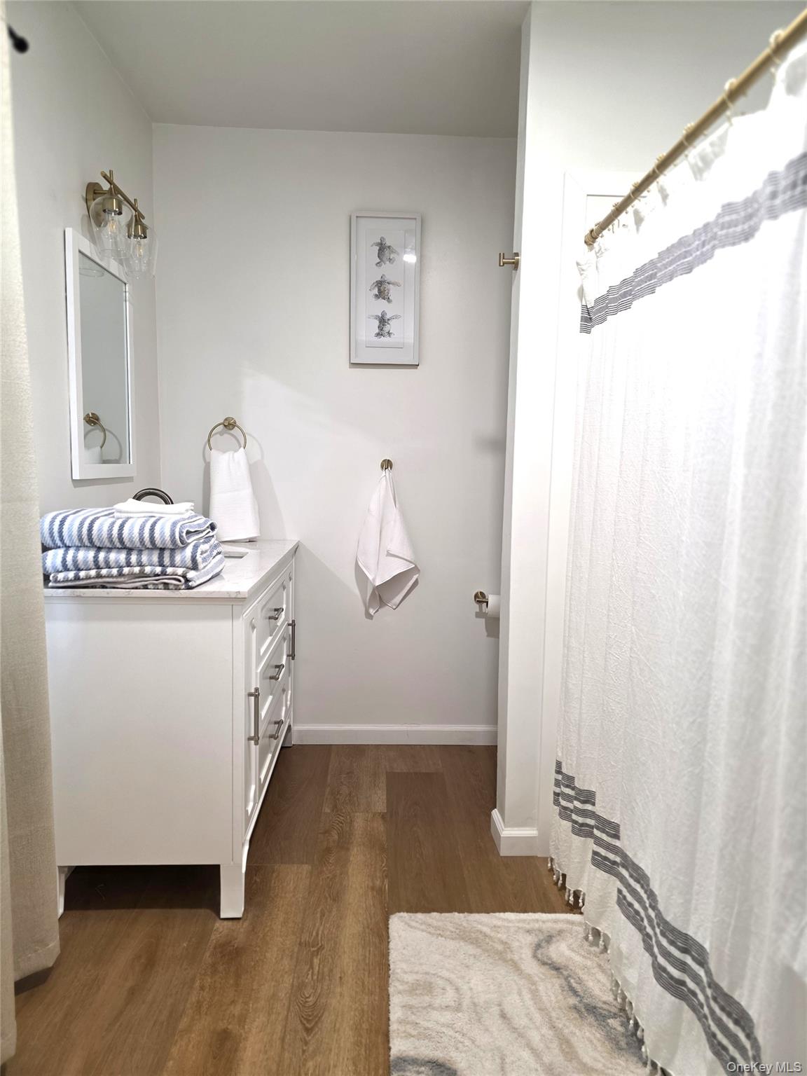 #14 photo, 90 West Market, Red Hook , NY 12571