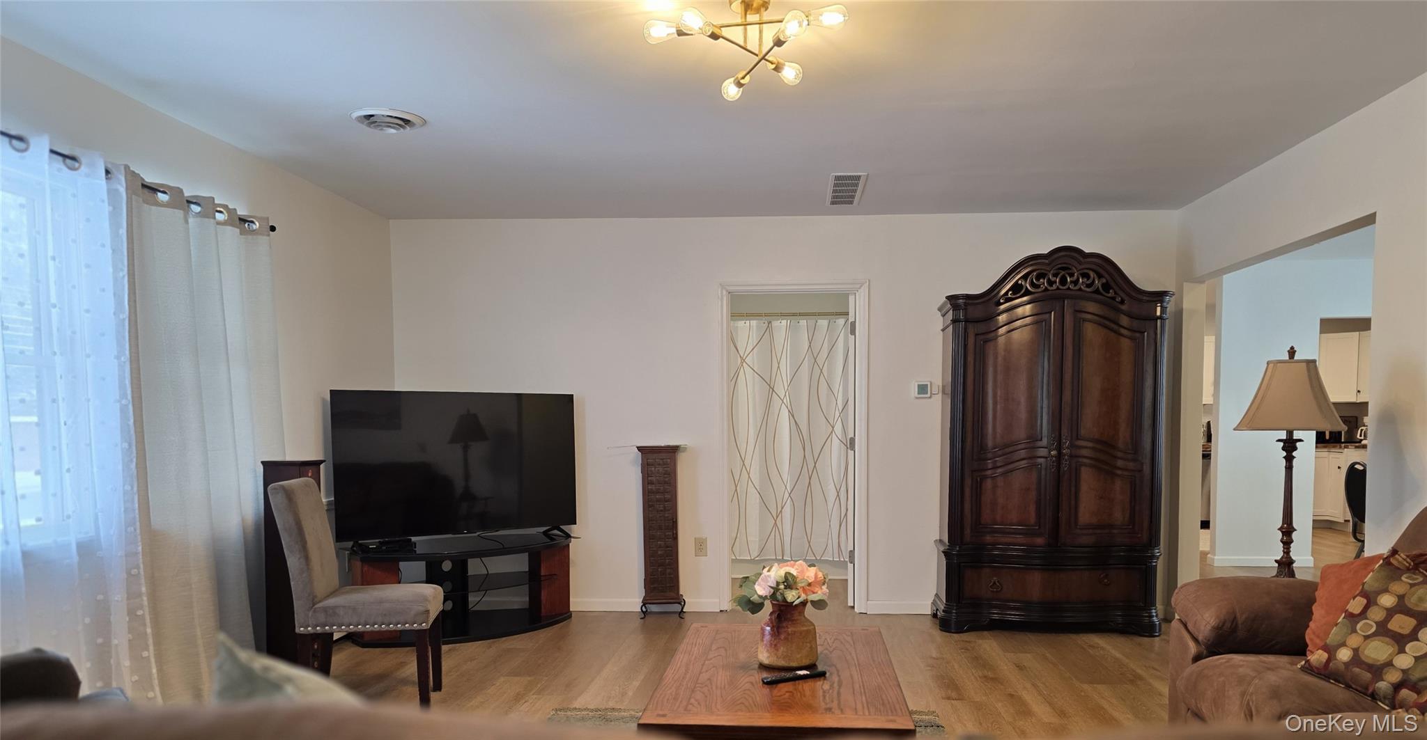 #7 photo, 90 West Market, Red Hook , NY 12571