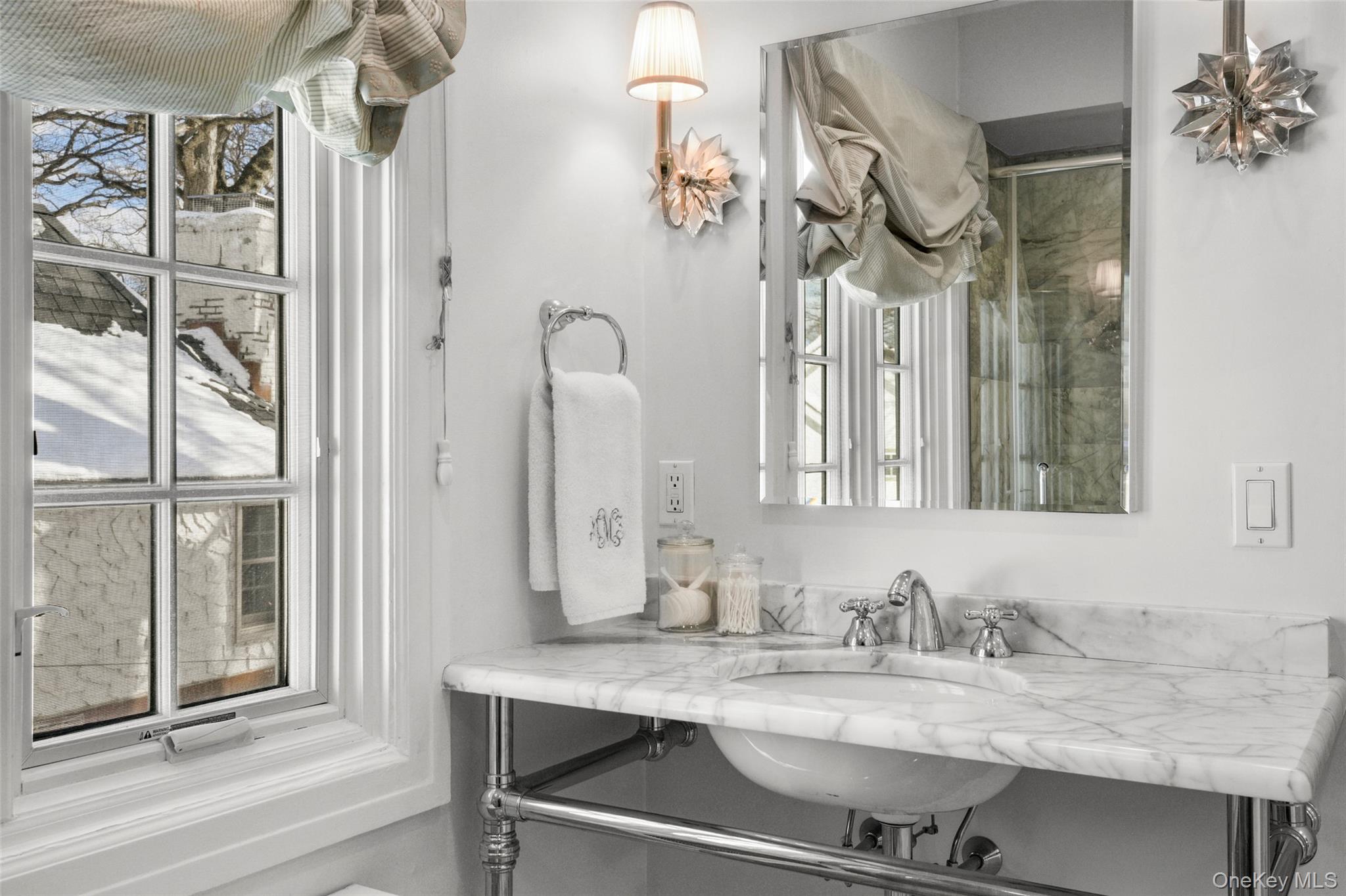 #18 photo, 1114 Washington Avenue, Pelham , NY 10803