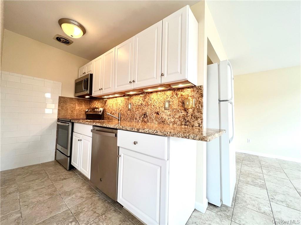 #5 photo, 722 Route 6, Mahopac , NY 10541