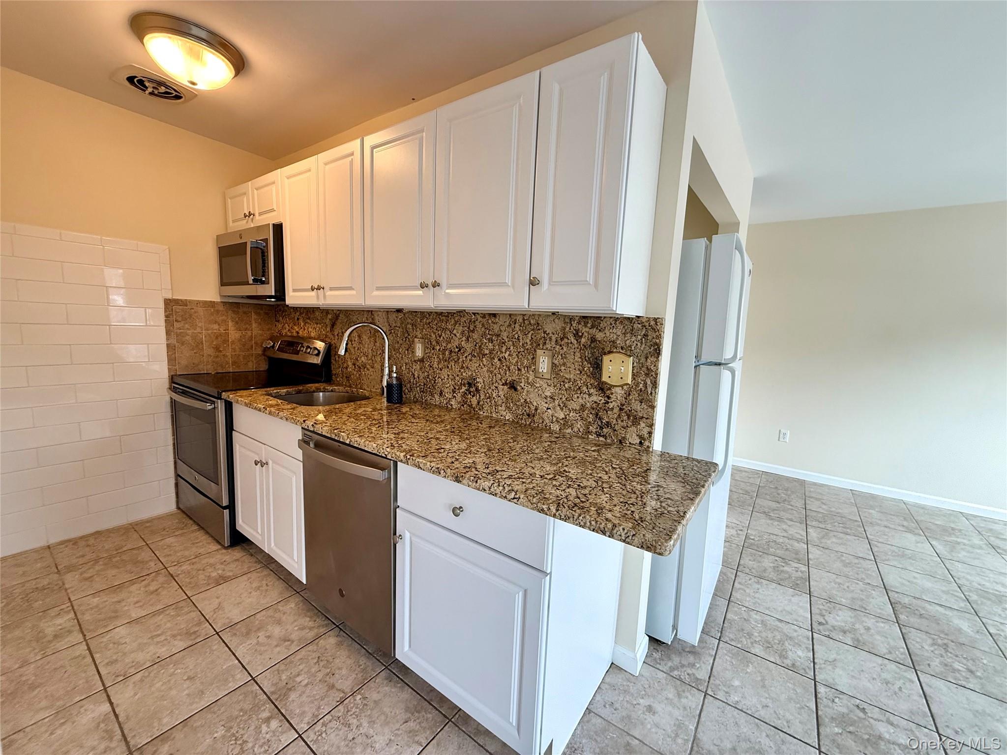 #6 photo, 722 Route 6, Mahopac , NY 10541