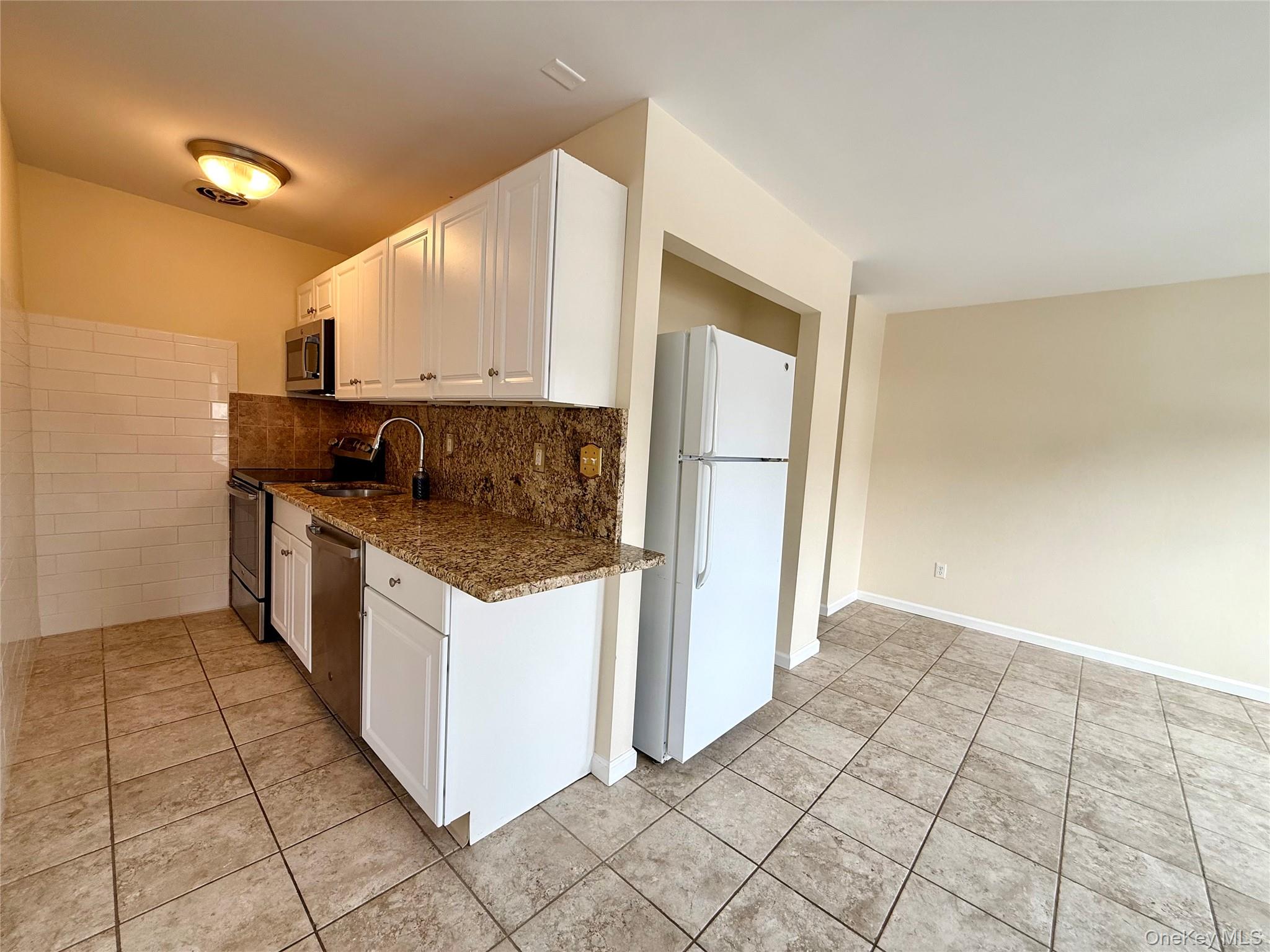 #7 photo, 722 Route 6, Mahopac , NY 10541