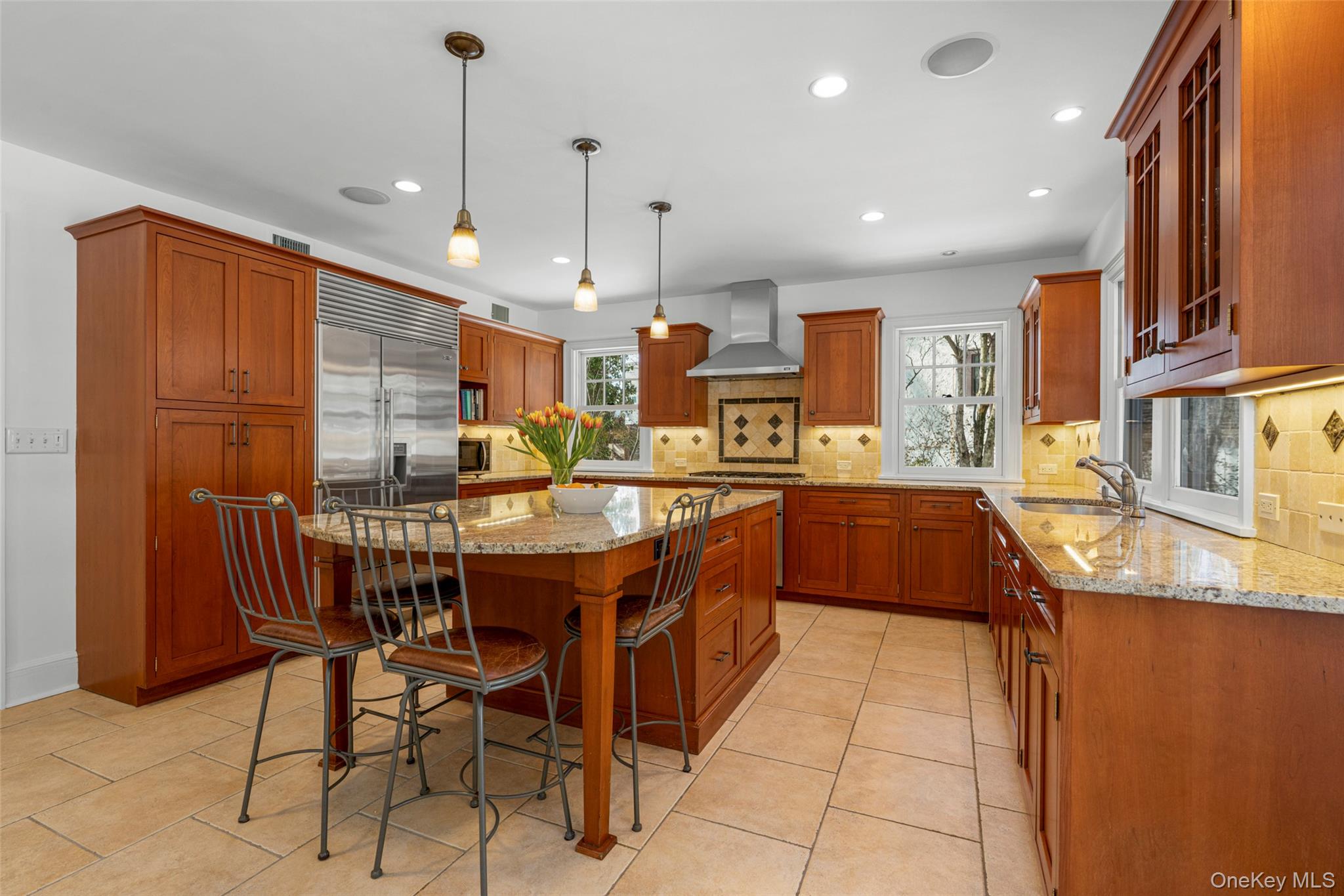 #15 photo, 25 Huguenot Drive, Larchmont , NY 10538