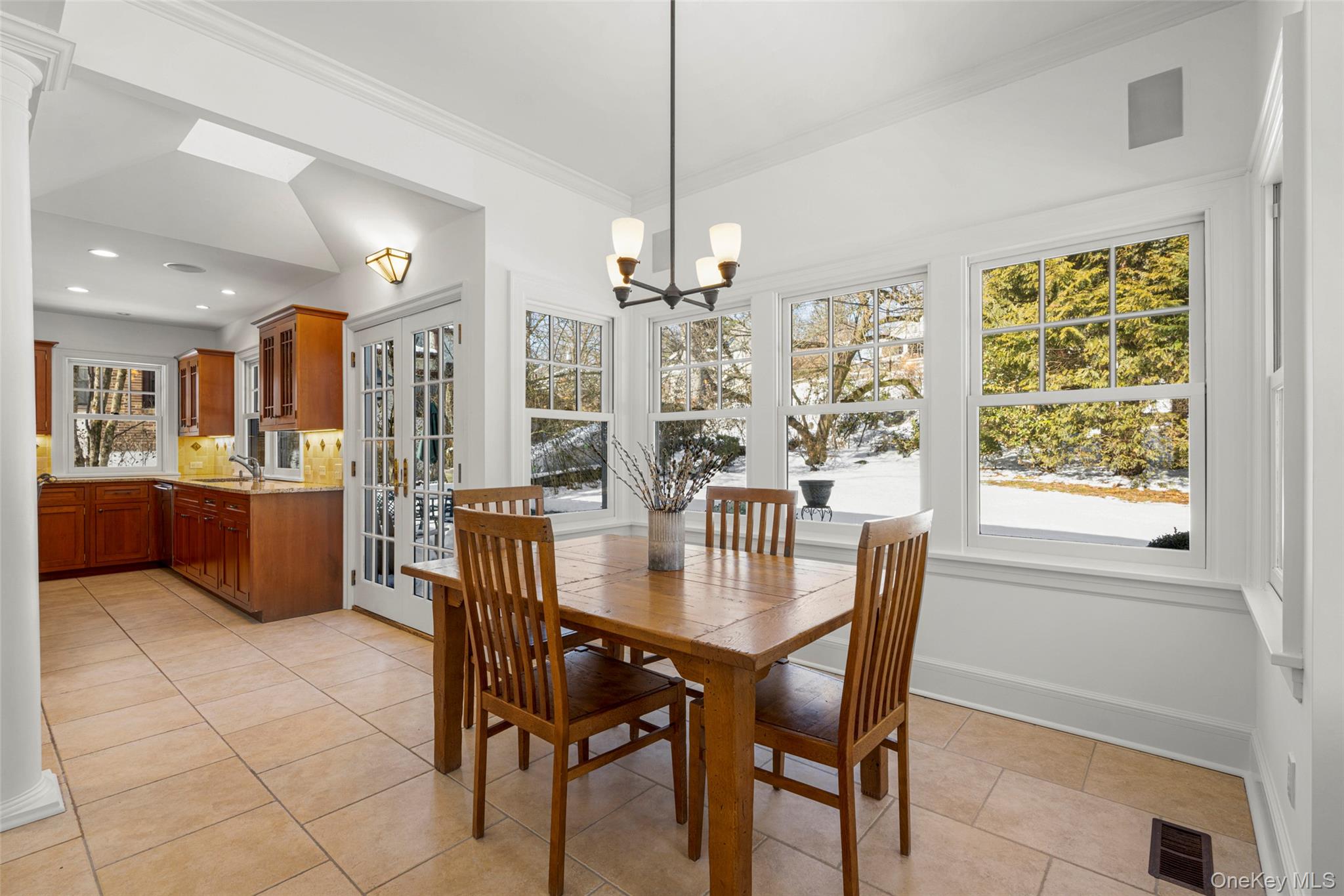 #20 photo, 25 Huguenot Drive, Larchmont , NY 10538