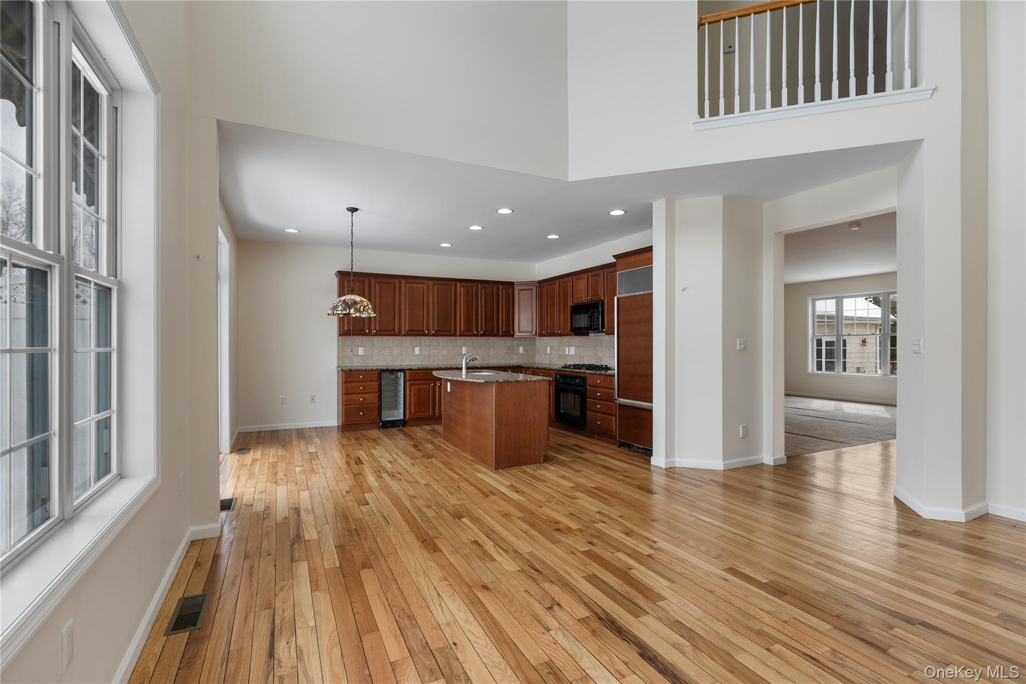 #10 photo, 6 Turnberry Court, Monroe , NY 10950